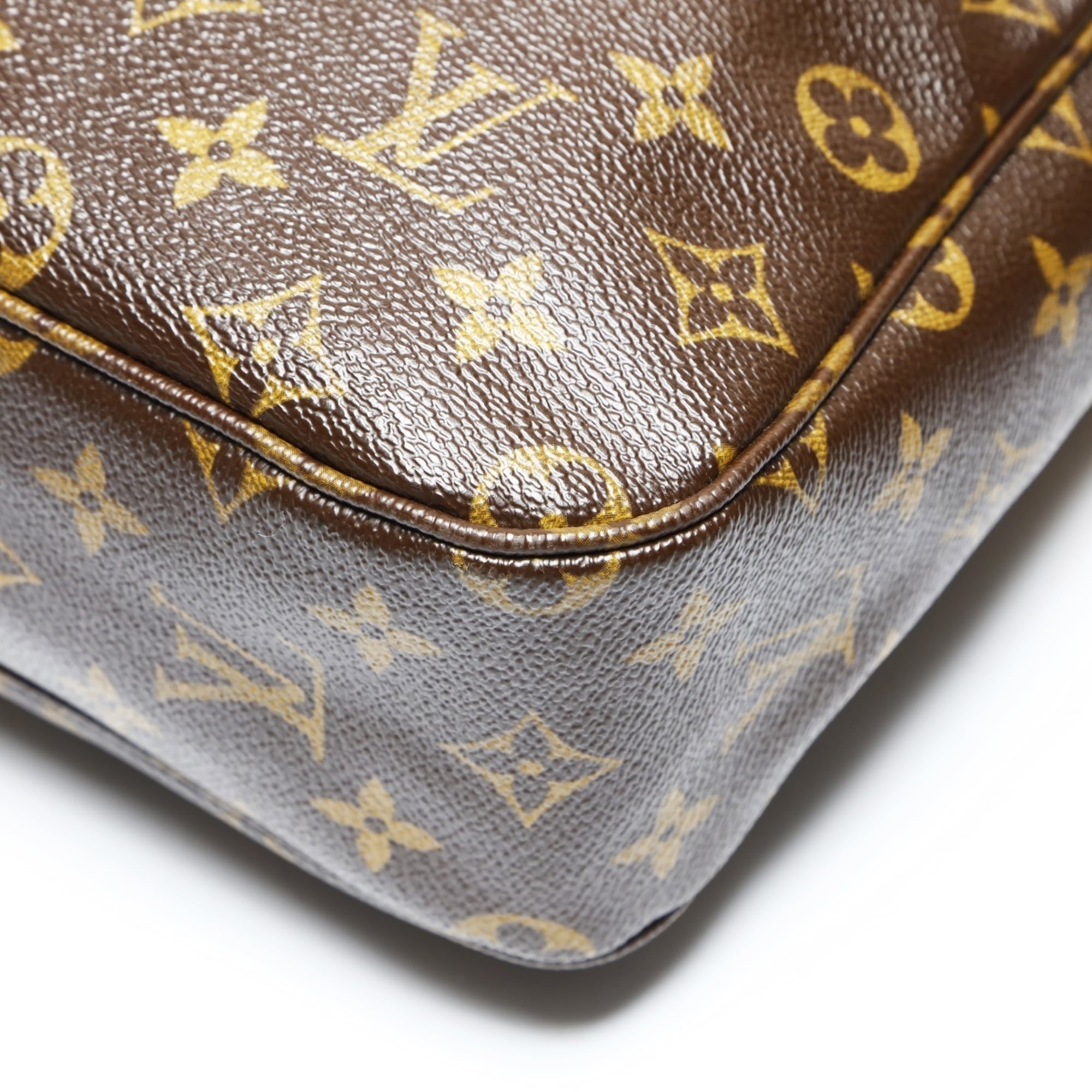 Louis Vuitton Brown Monogram Monogram Shoulder Bag (Pre-Owned)