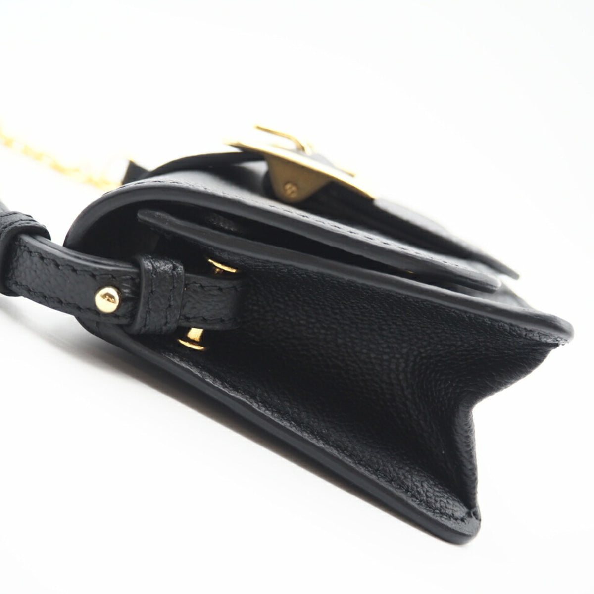 Burberry Black Leather Shoulder Bag (Pre-Owned)