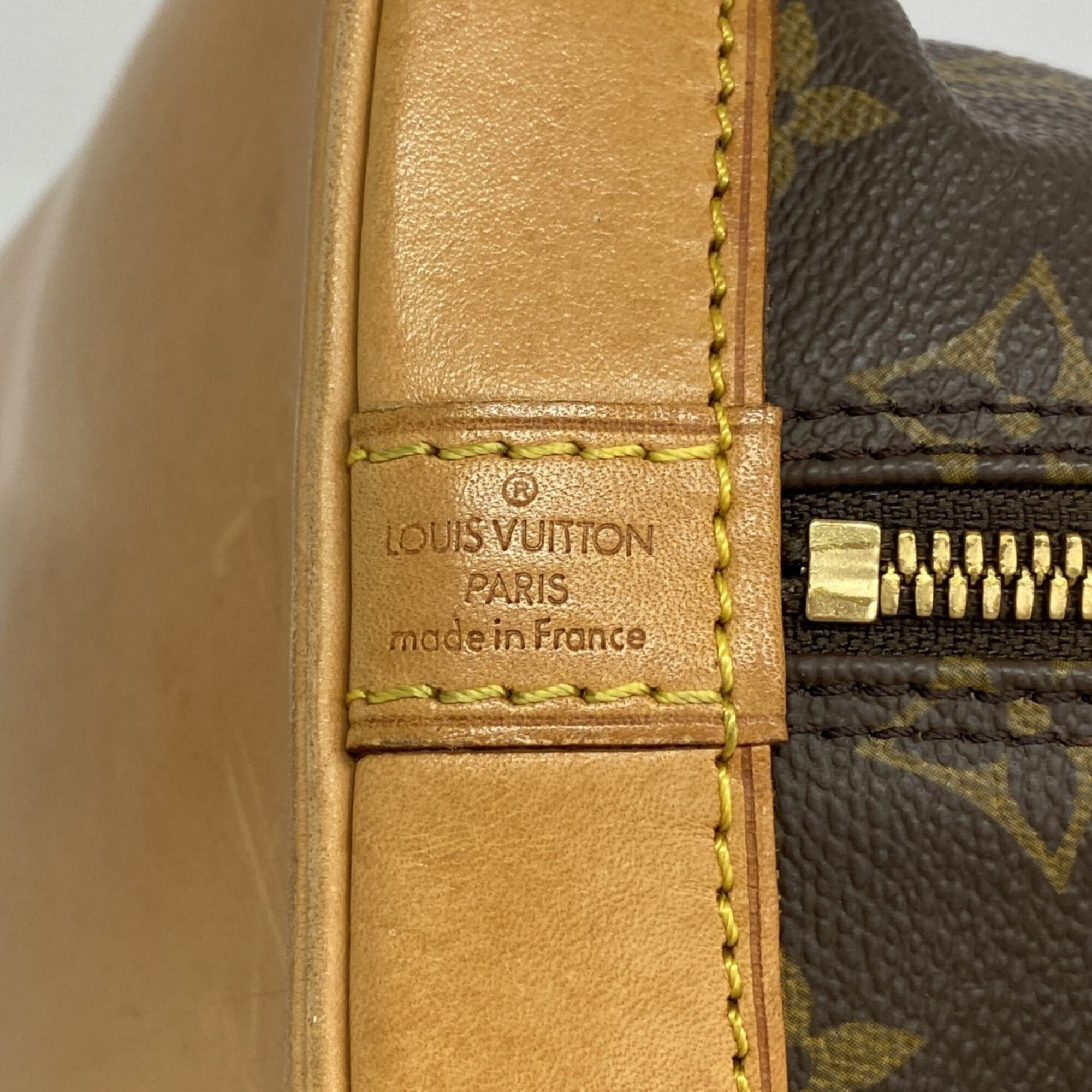 Louis Vuitton Brown Handbag (Pre-Owned)