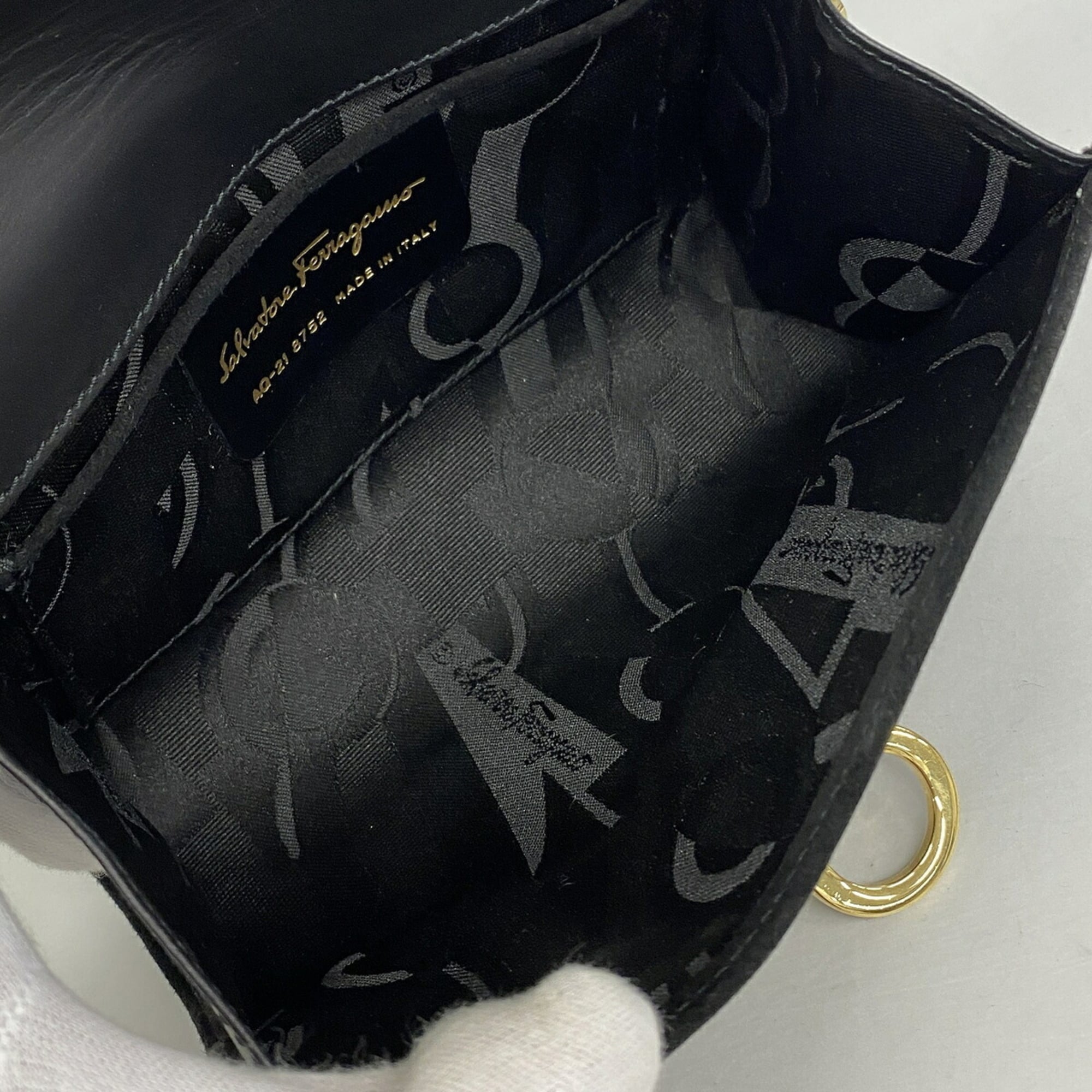 Salvatore Ferragamo Black Suede Shoulder Bag (Pre-Owned)