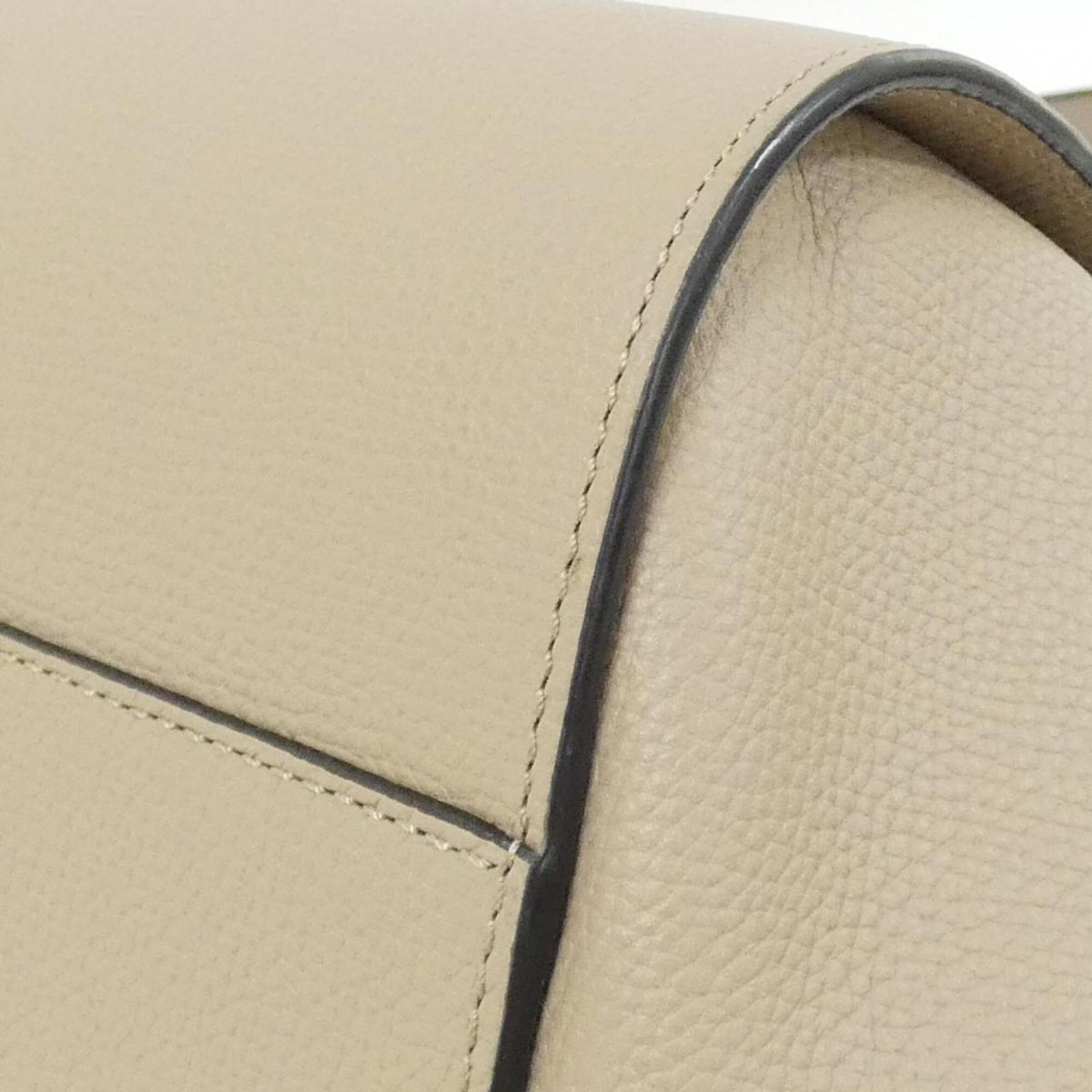 Loewe Beige Leather Shoulder Bag (Pre-Owned)
