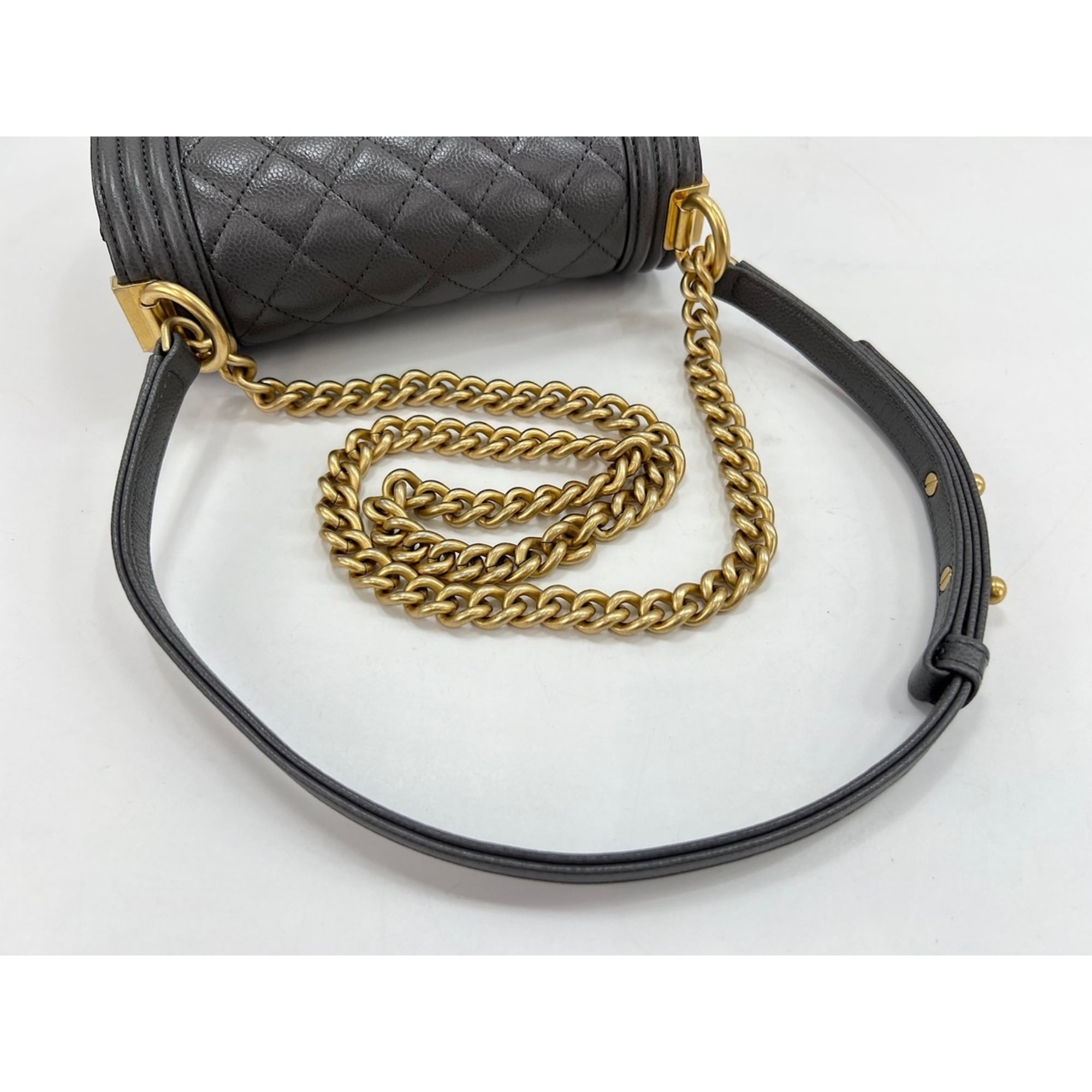 Chanel Boy Chanel Gray Shoulder Bag (Pre-Owned)
