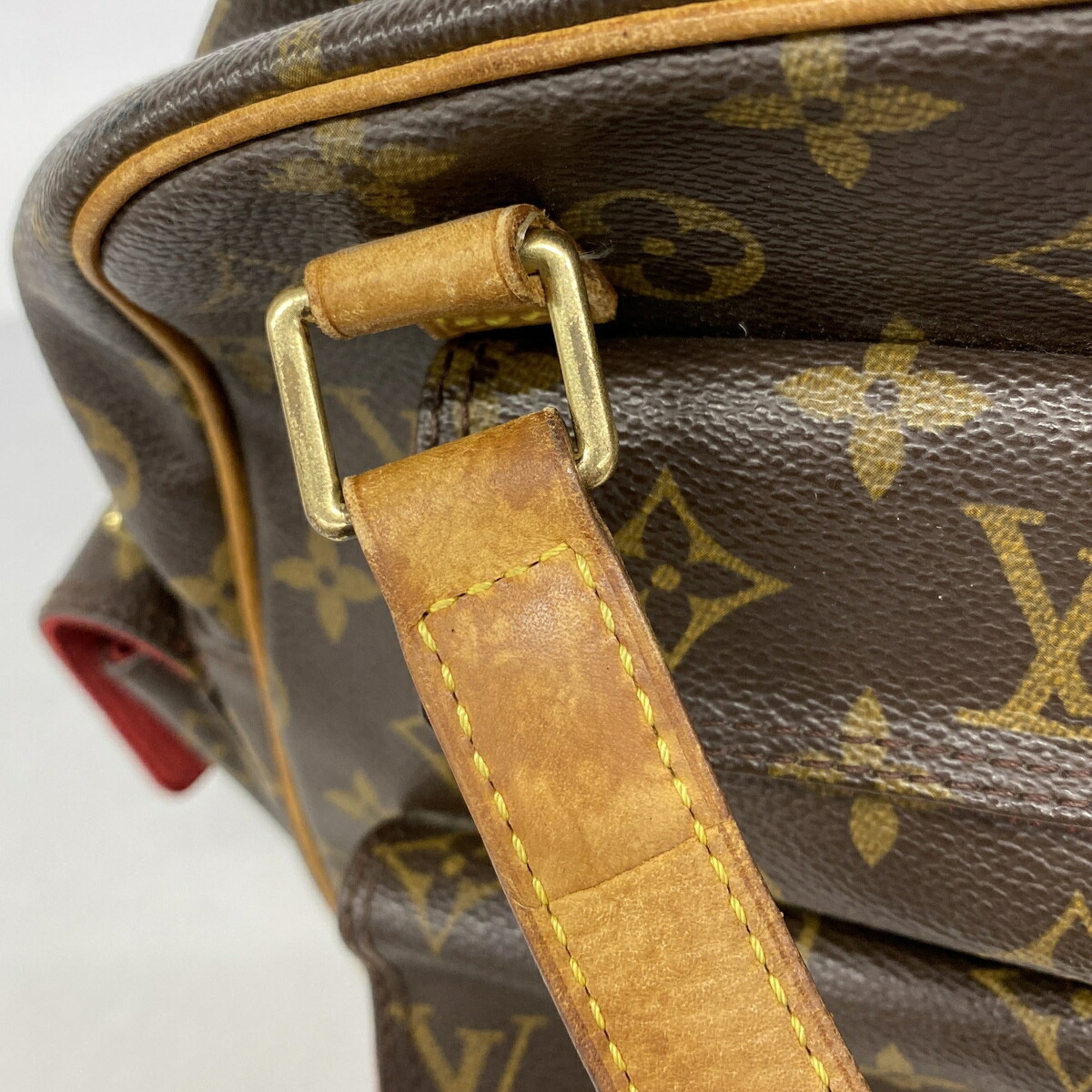 Louis Vuitton Brown Handbag (Pre-Owned)