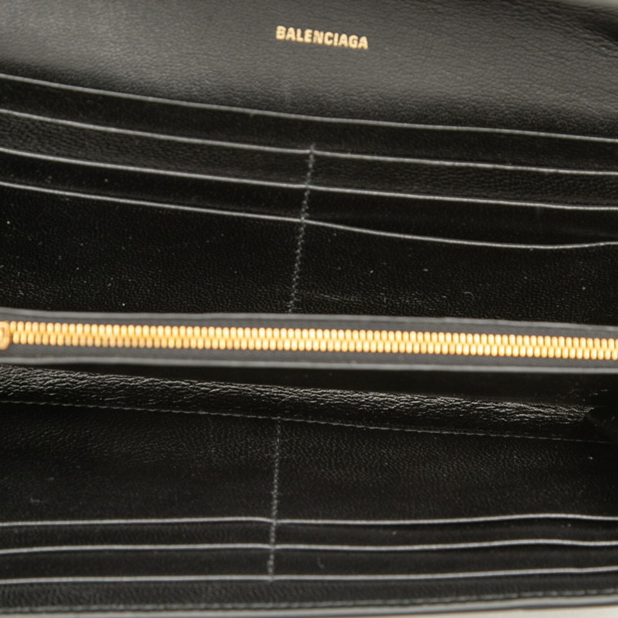 Balenciaga Black Leather Shoulder Bag (Pre-Owned)