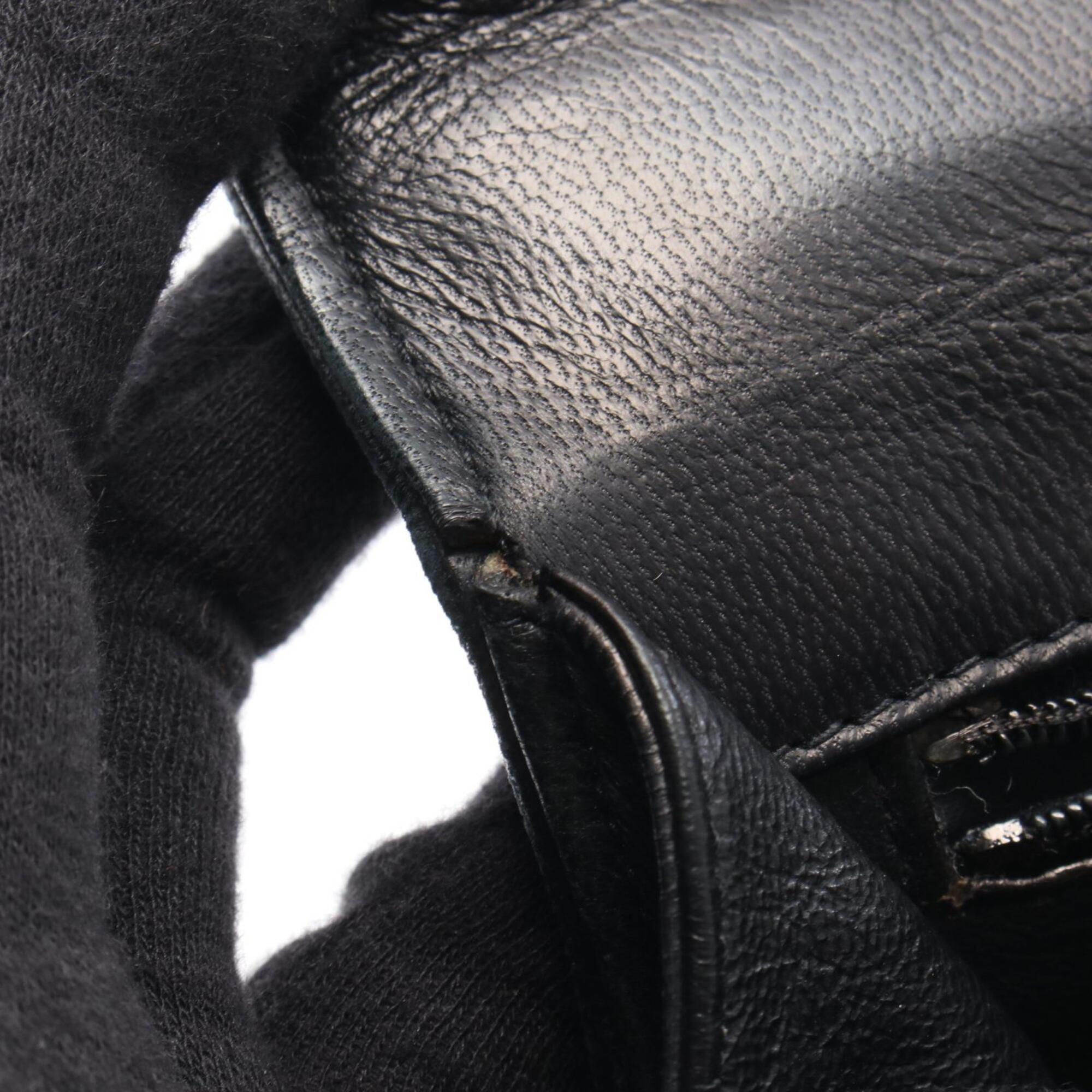 Chanel Black Leather Handbag (Pre-Owned)