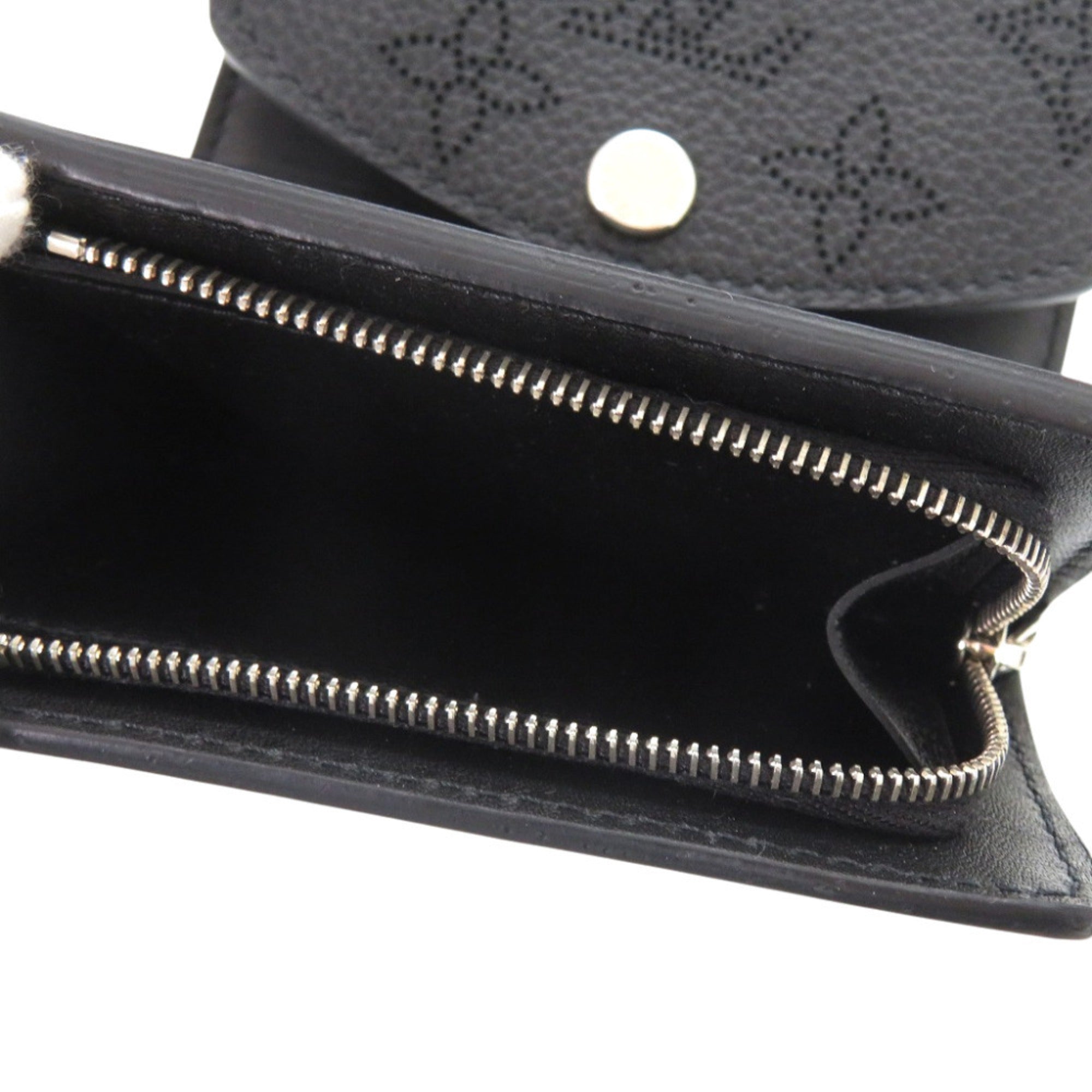 Louis Vuitton Black Noir Mahina Leather Wallet (Tri-Fold) (Pre-Owned)