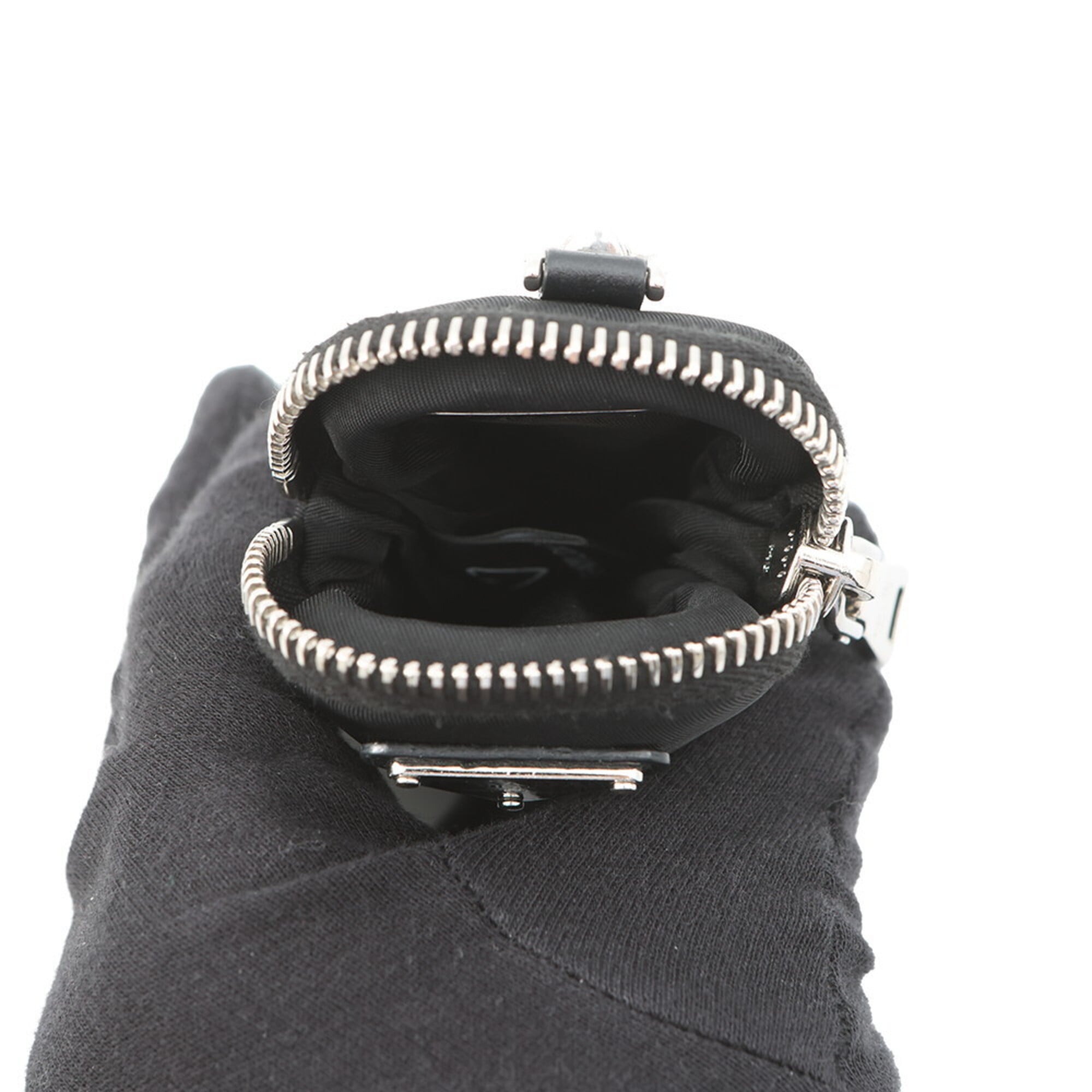 Prada Black Nylon Handbag (Pre-Owned)