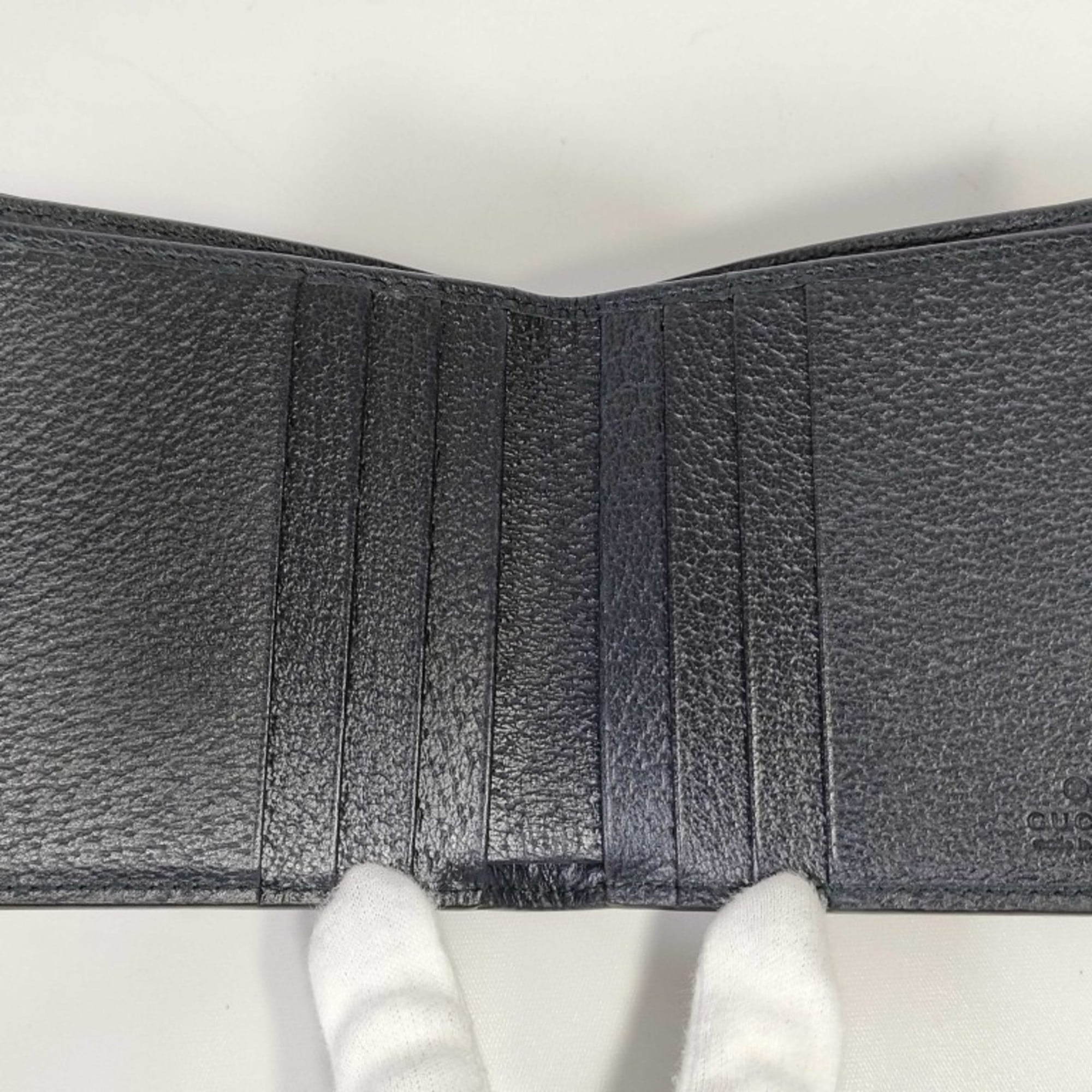 Gucci Gg Supreme Black Pvc Leather Wallet (Bi-Fold) (Pre-Owned)