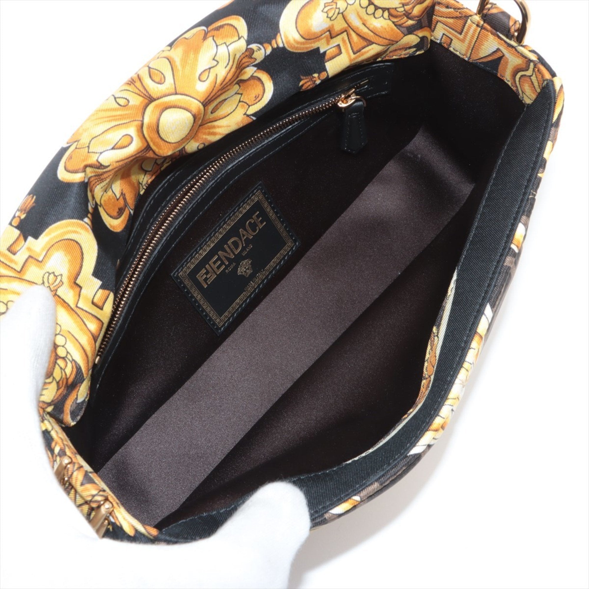 Fendi Black Yellow Shoulder Bag (Pre-Owned)