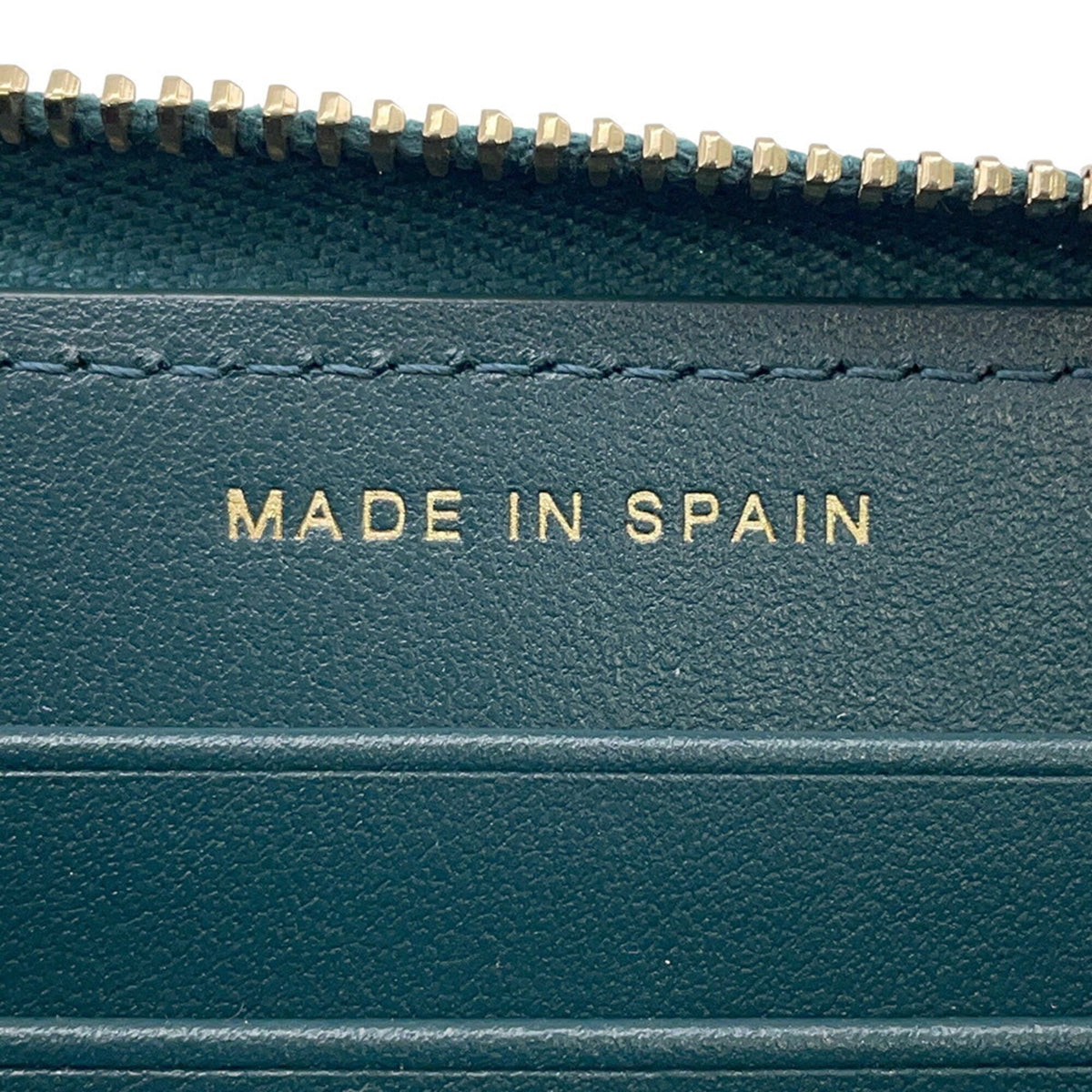 Chanel Dark Green Leather Long Wallet (Bi-Fold) (Pre-Owned)