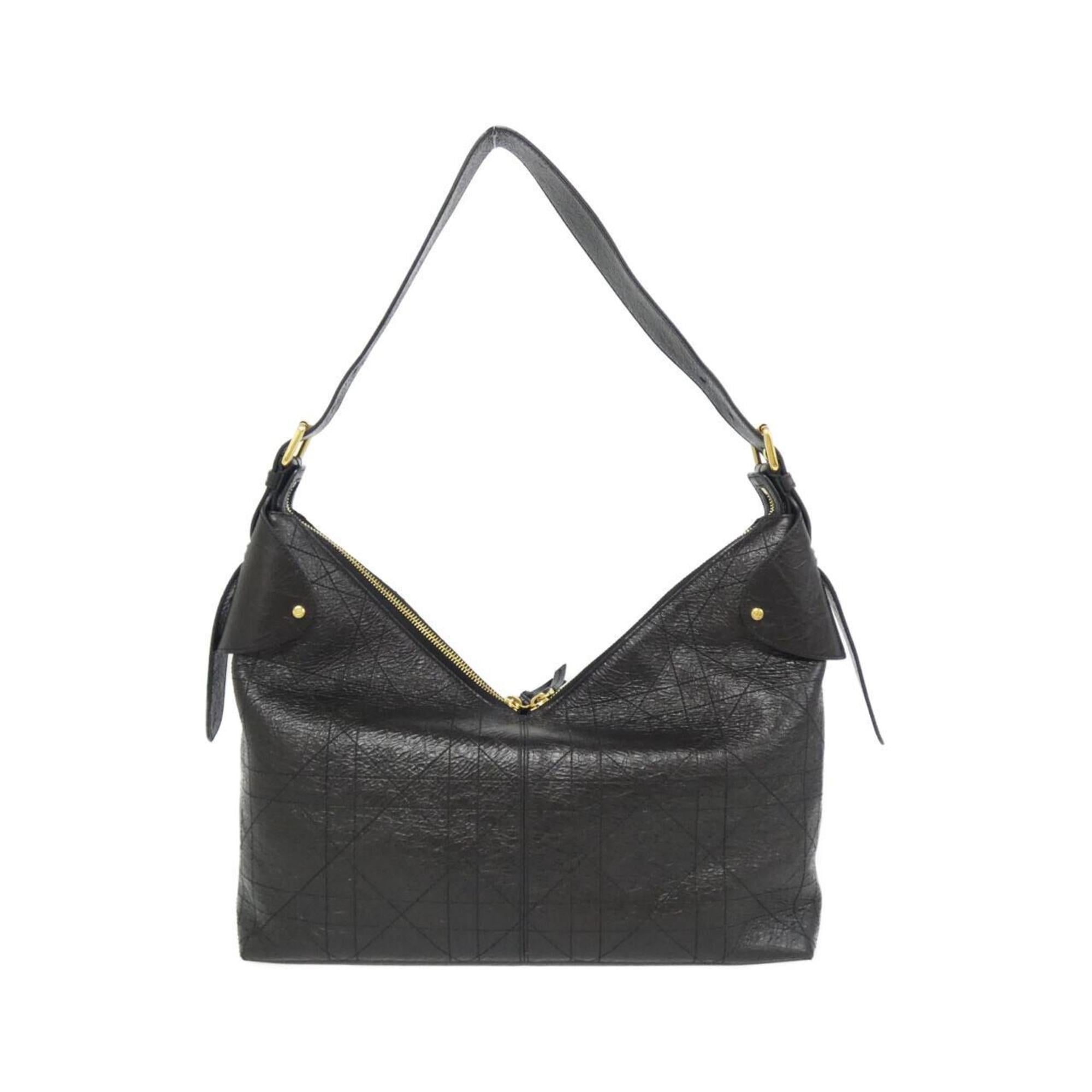 Christian Dior Black Leather Shoulder Bag (Pre-Owned)