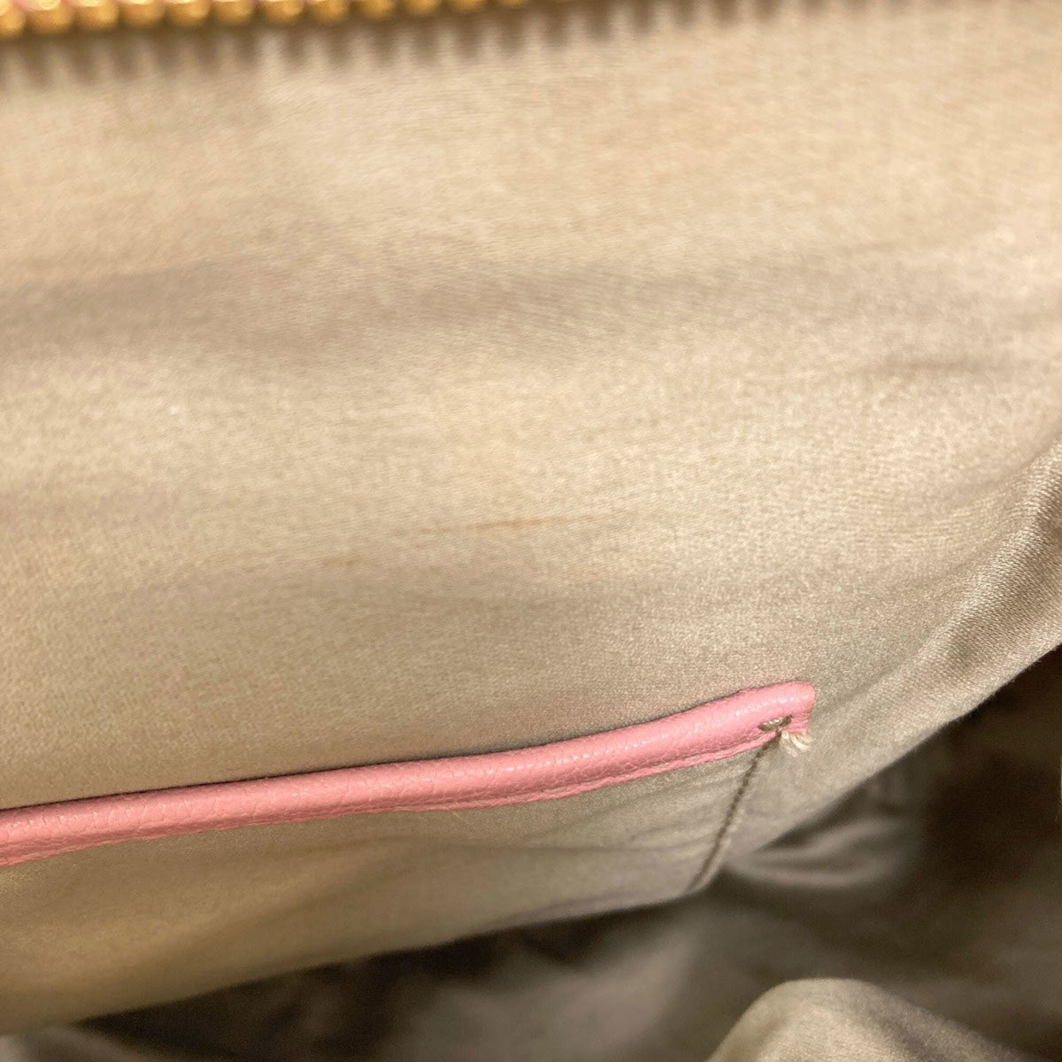Miu Miu Pink Leather Handbag (Pre-Owned)