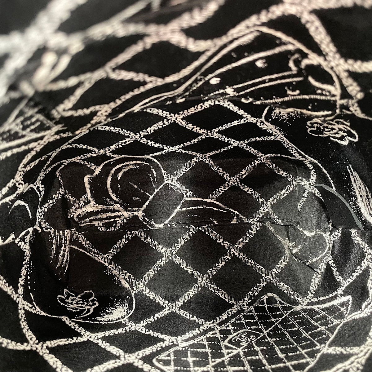 Chanel Black Handbag (Pre-Owned)