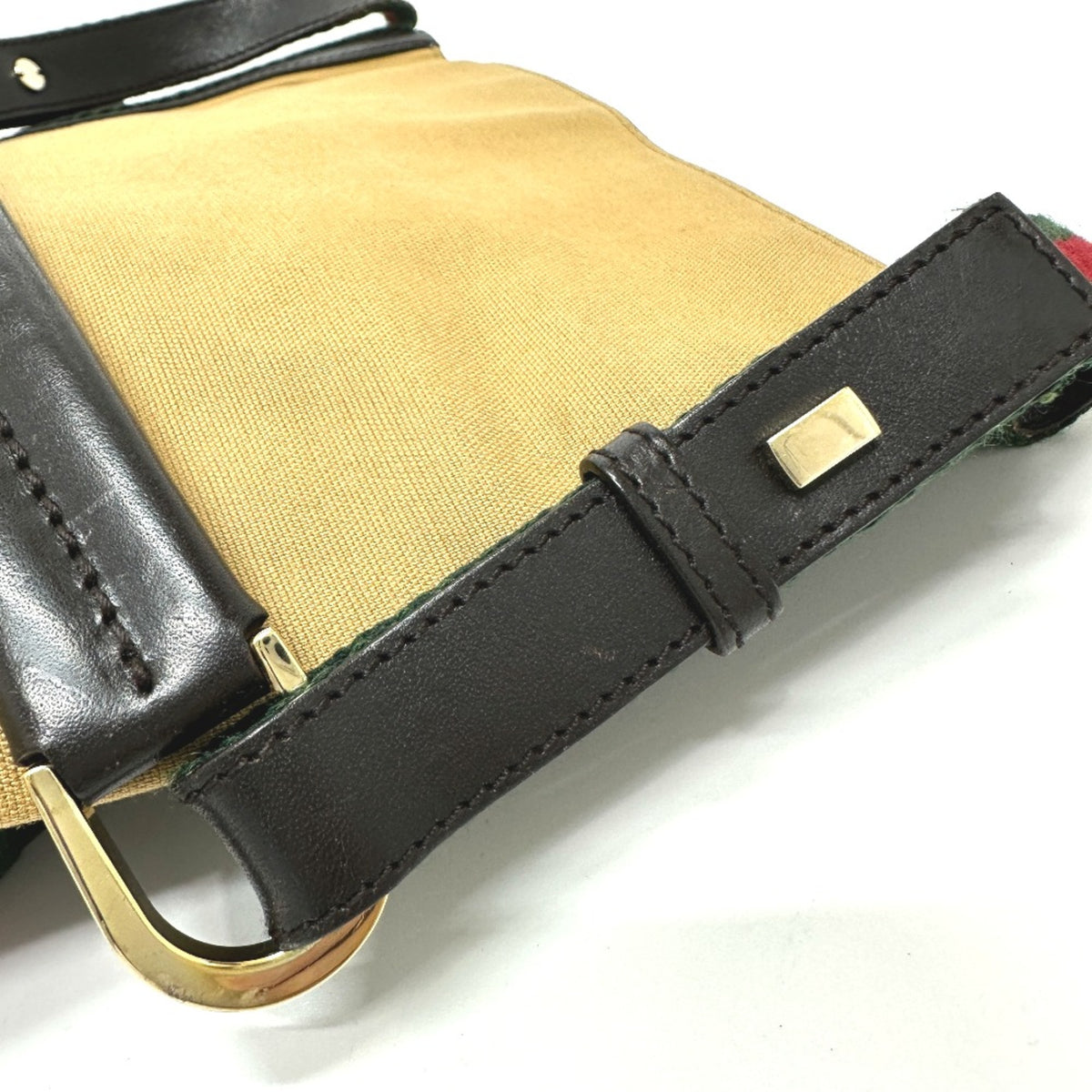 Gucci Beige Leather Shoulder Bag (Pre-Owned)