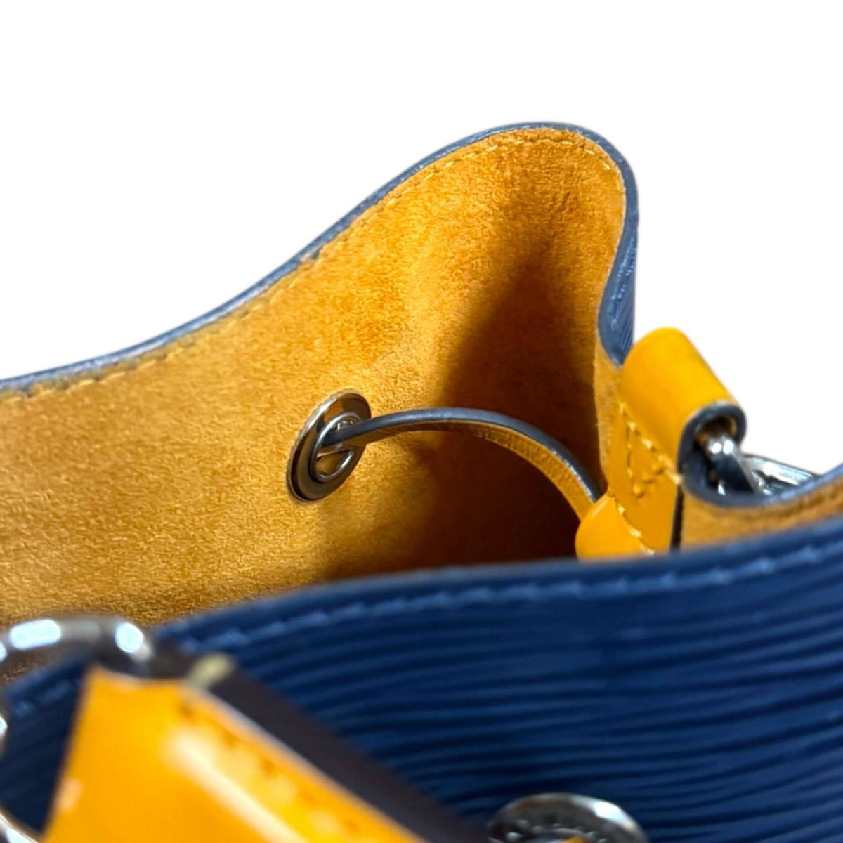 Louis Vuitton Epi Navy Orange Epi Leather Shoulder Bag (Pre-Owned)
