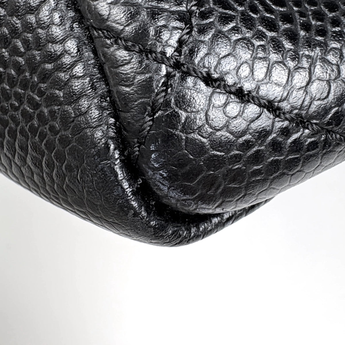 Chanel Matelasse Black Grained Calfskin Tote Bag (Pre-Owned)