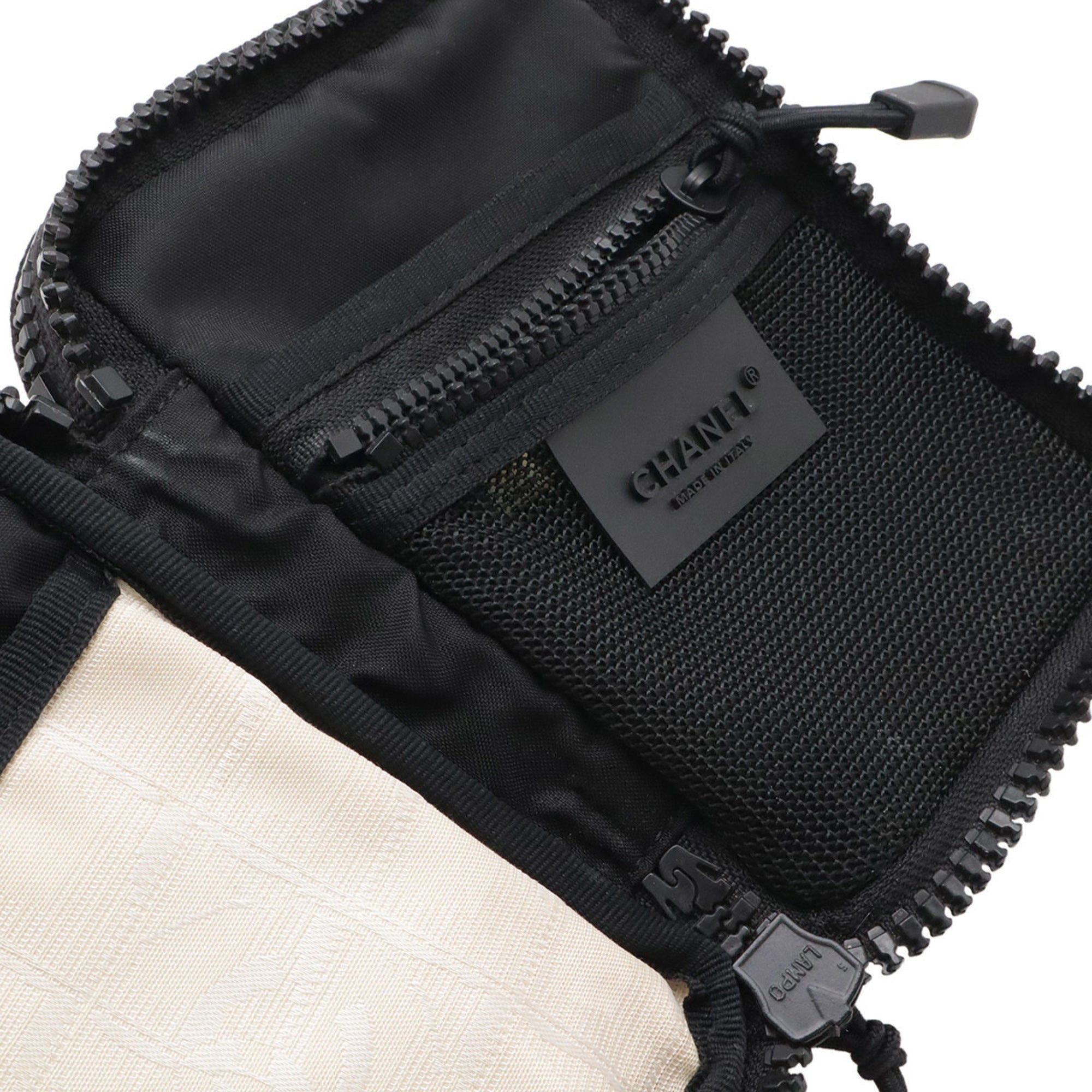 Chanel Black Ivory Nylon Jacquard Shoulder Bag (Pre-Owned)