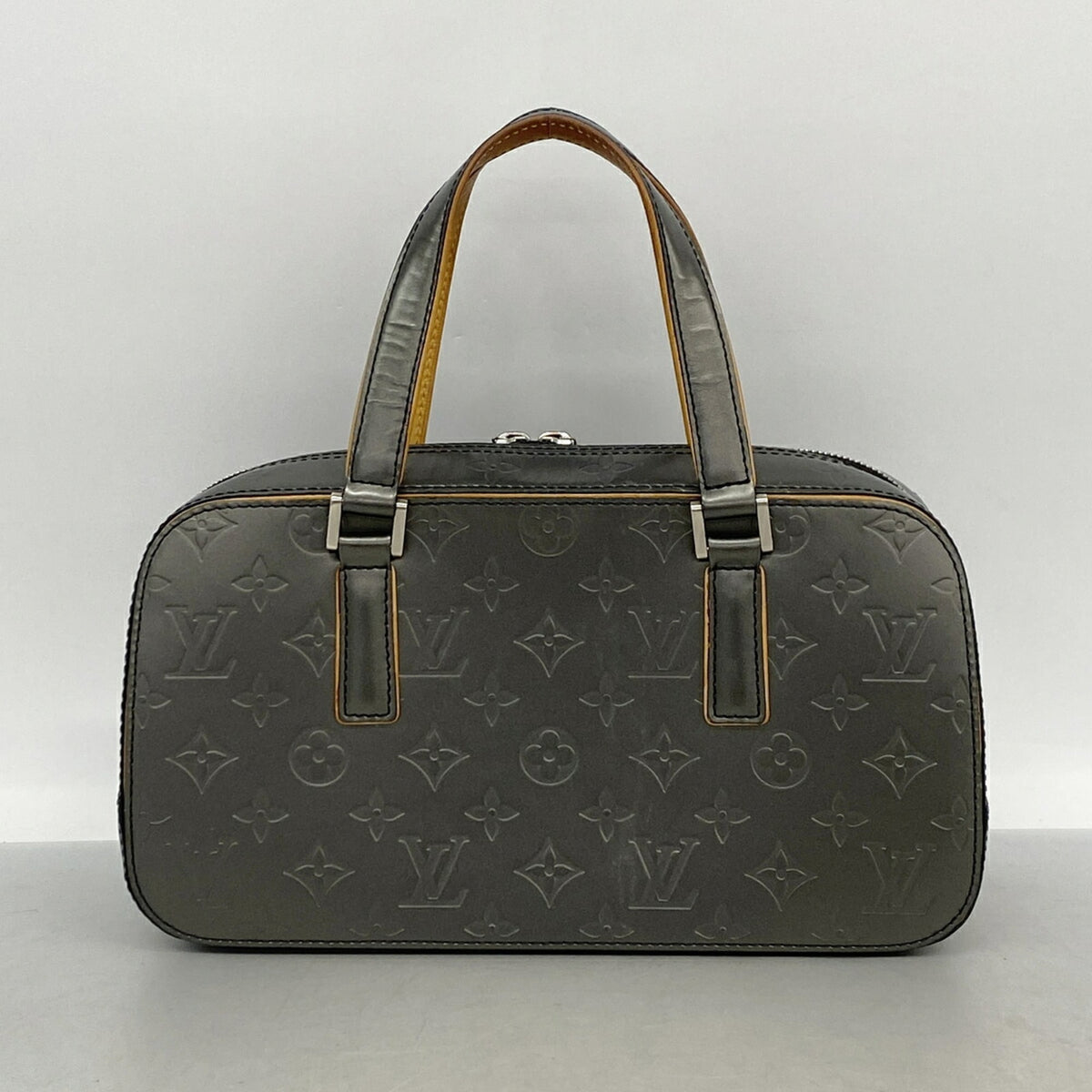 Louis Vuitton Noir Handbag (Pre-Owned)