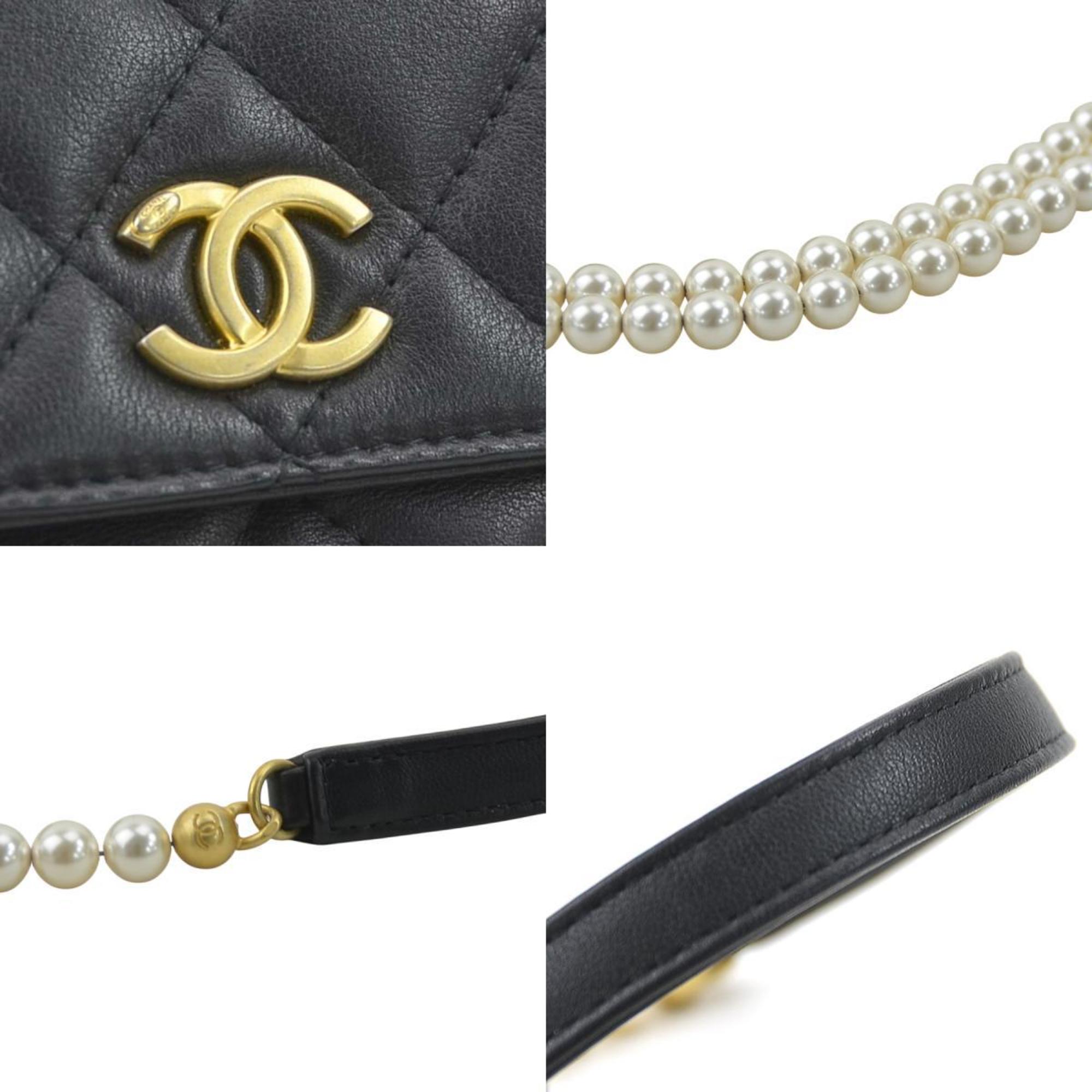 Chanel Black Artificial Pearl Leather Chain/Shoulder Wallet (Pre-Owned)