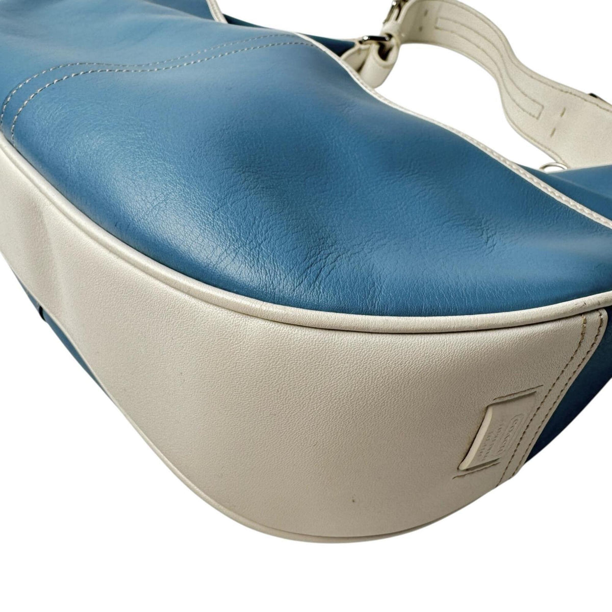 Coach Light Blue Leather Shoulder Bag (Pre-Owned)