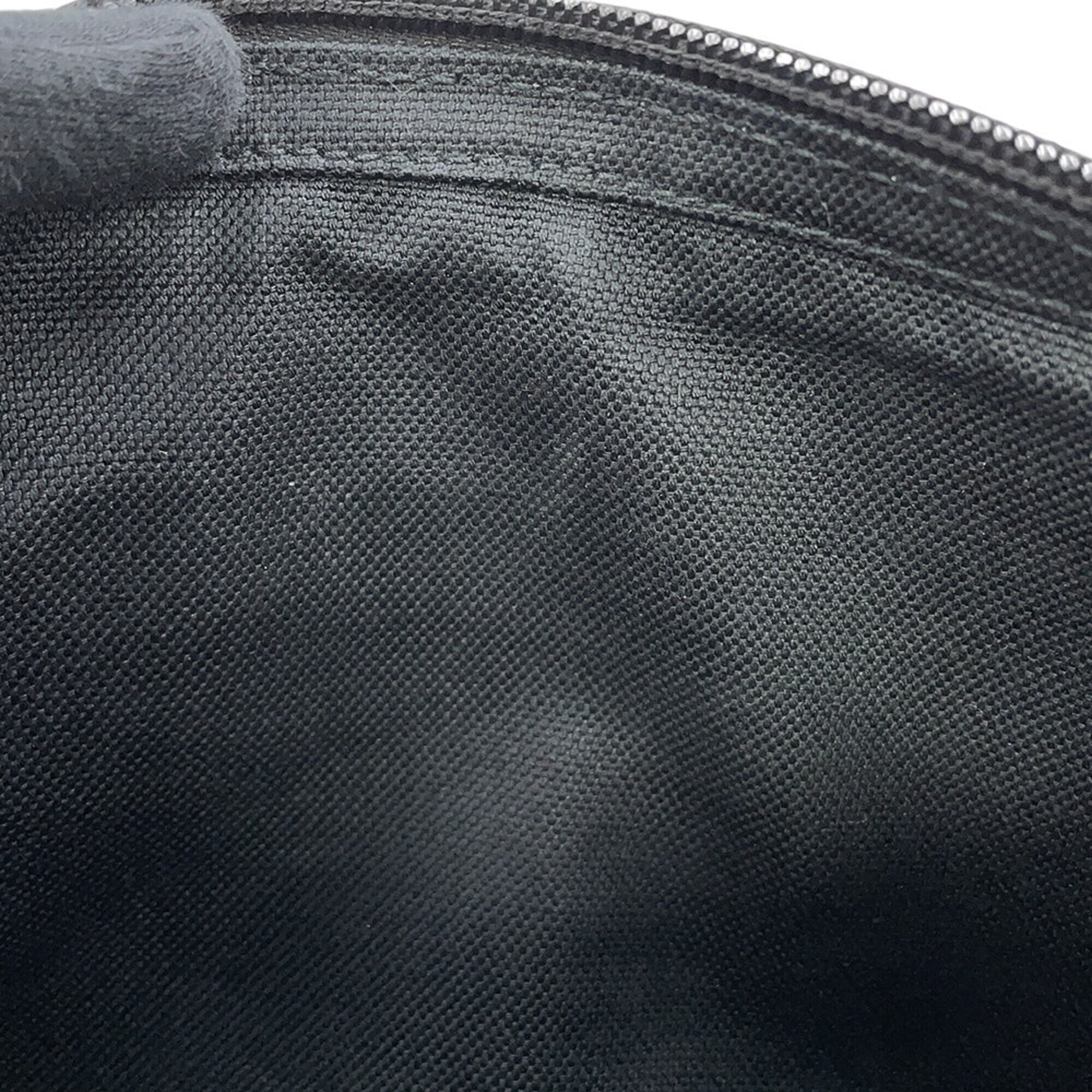 Gucci Black Rubber Canvas Shoulder Bag (Pre-Owned)