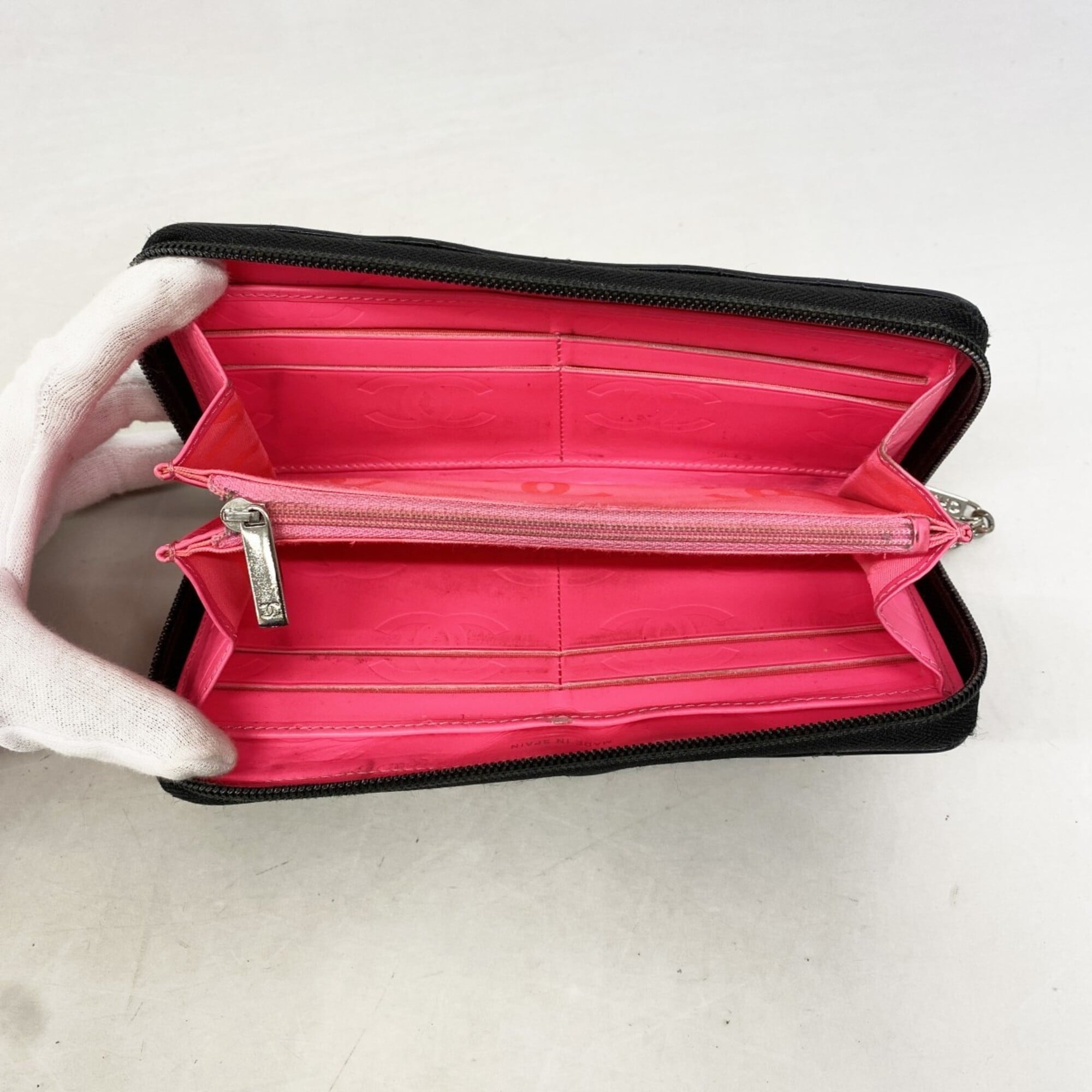 Chanel Black Leather Long Wallet (Bi-Fold) (Pre-Owned)
