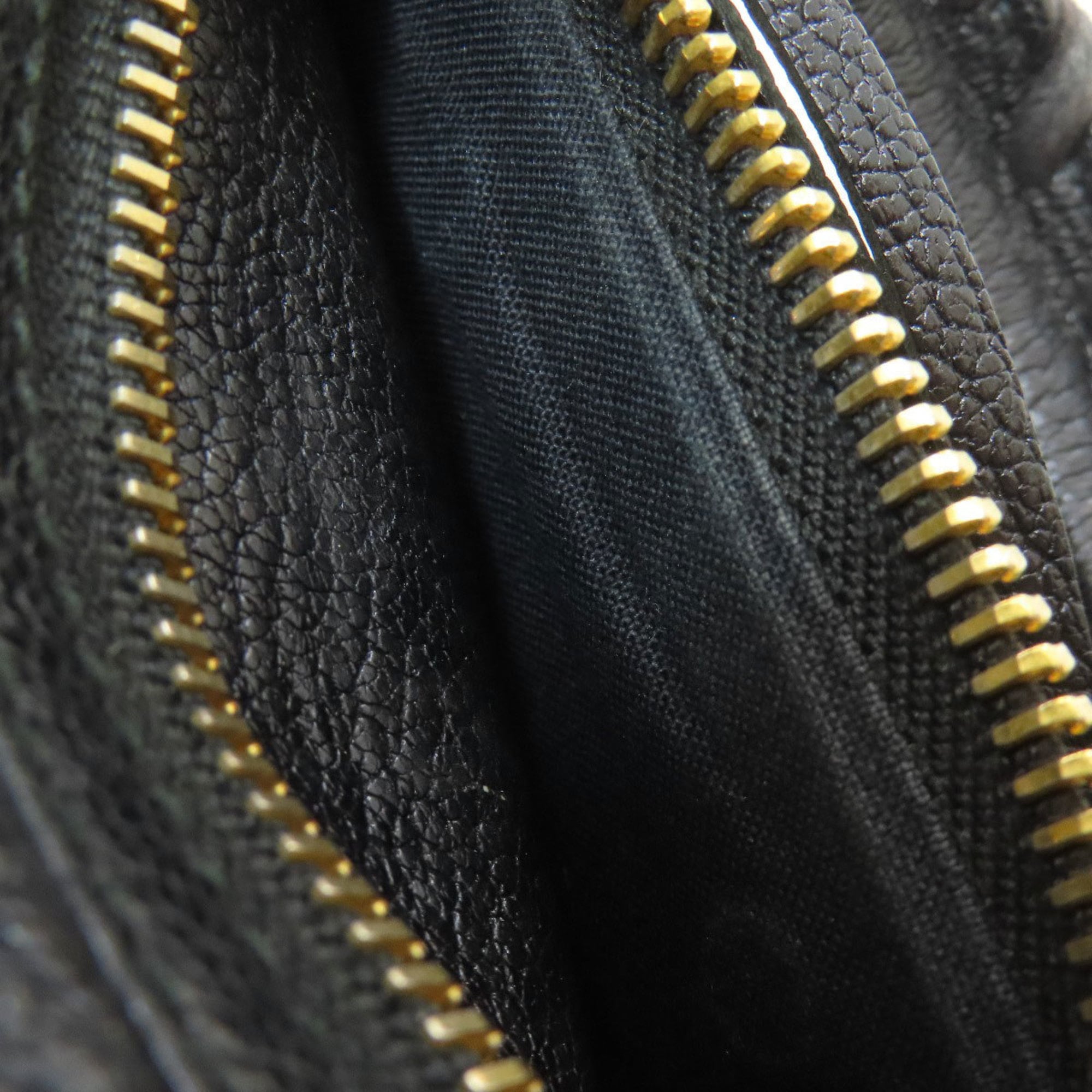 Balenciaga Black Leather Handbag (Pre-Owned)