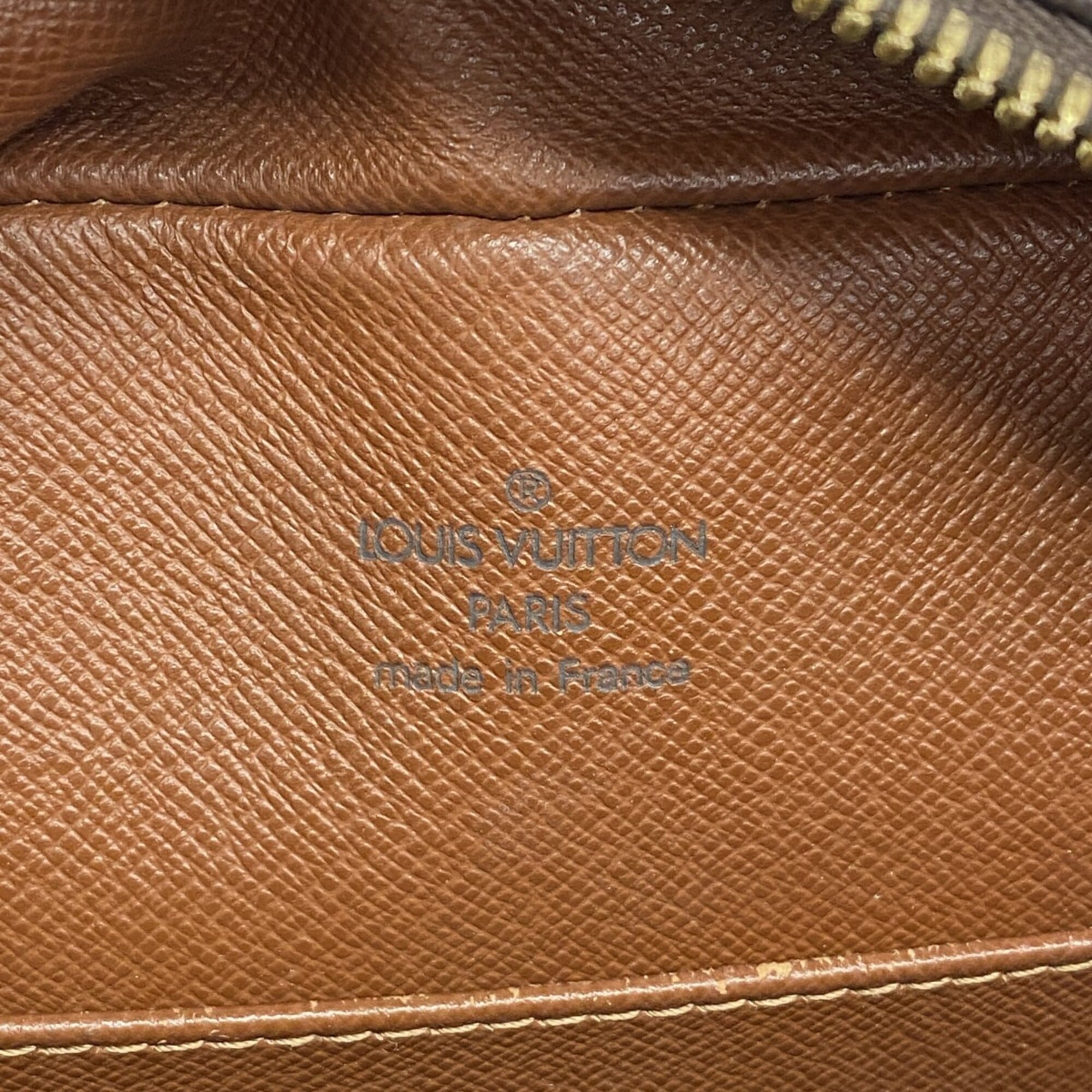 Louis Vuitton Brown Shoulder Bag (Pre-Owned)