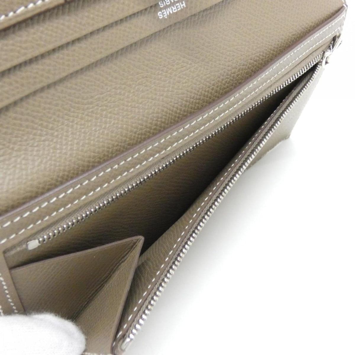 Hermes Etoupe Gray Epsom Leather Long Wallet (Bi-Fold) (Pre-Owned)
