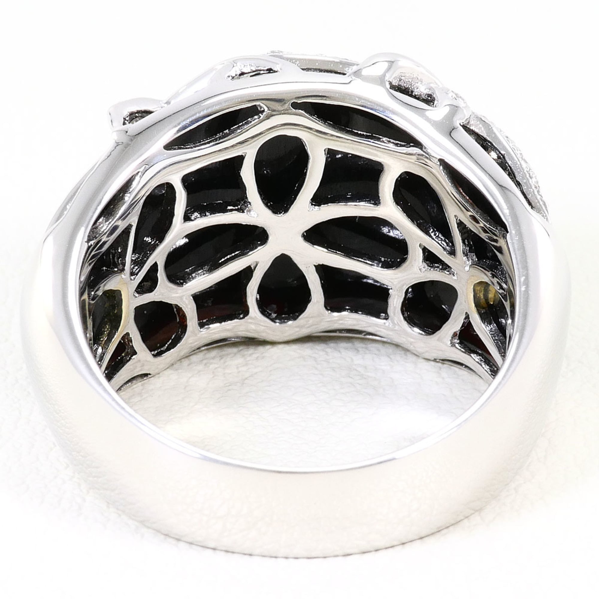 Unbranded Black White Gold White Gold (18K) Band Ring (Pre-Owned)