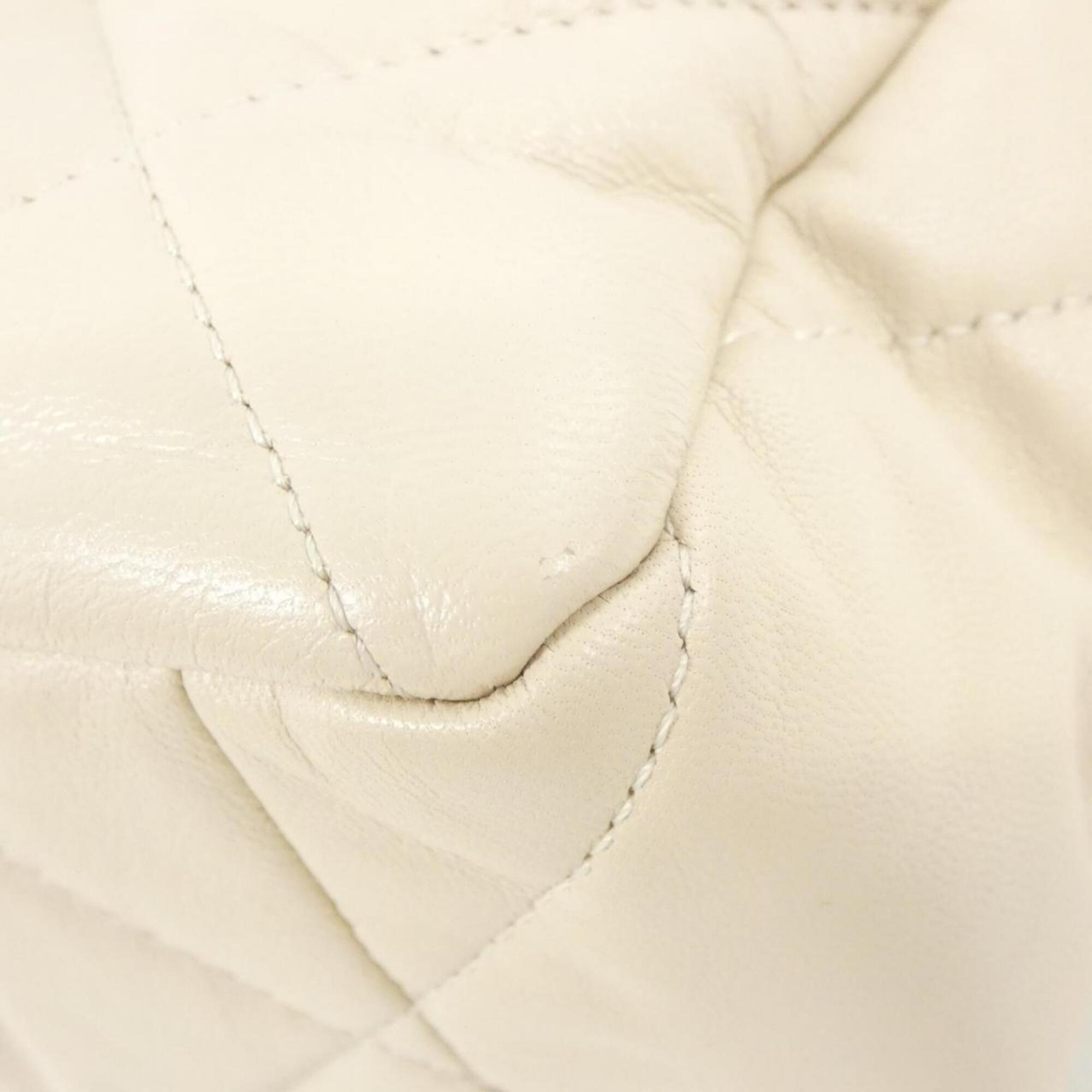 Chanel Beige Leather Shoulder Bag (Pre-Owned)