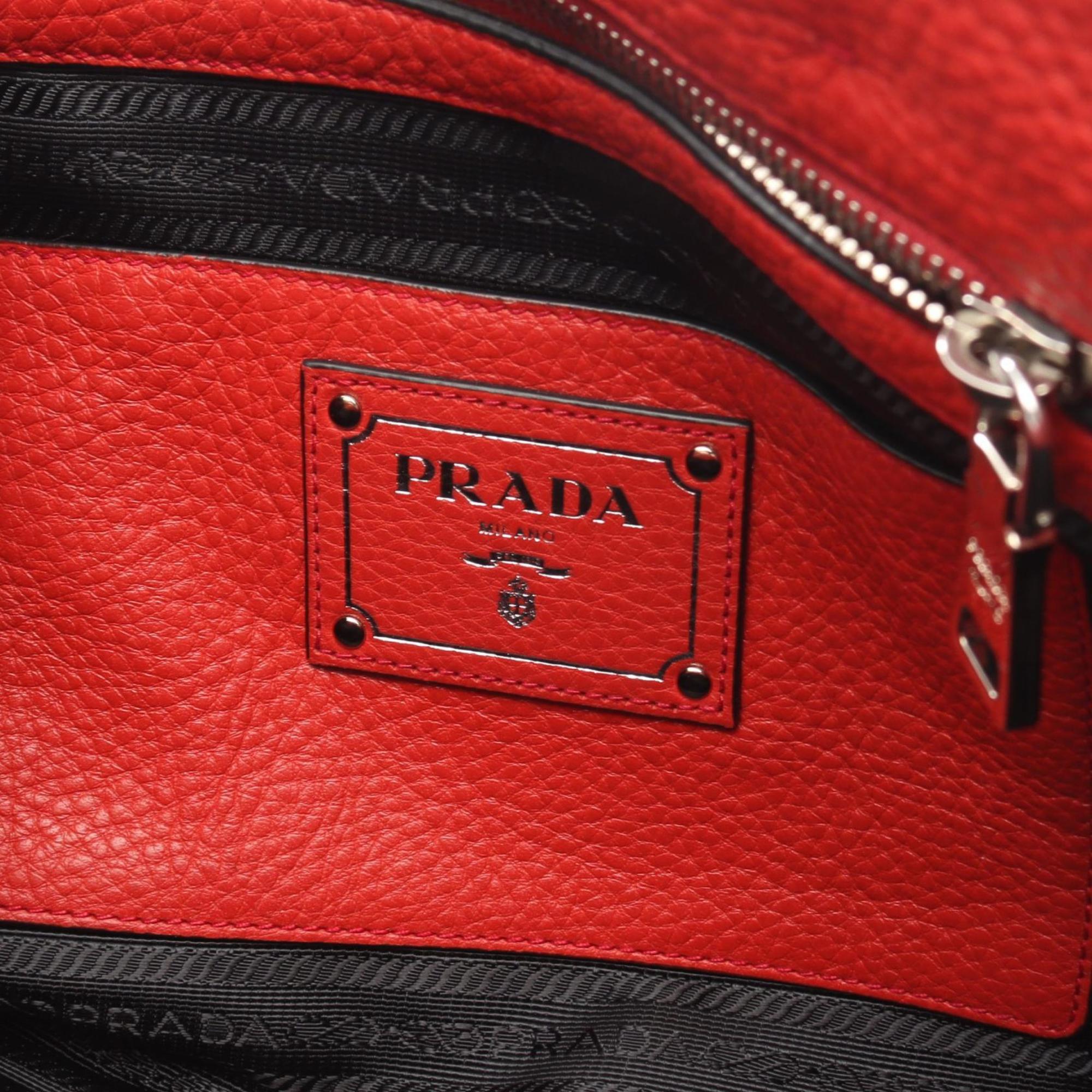 Prada Red Color Leather Handbag (Pre-Owned)