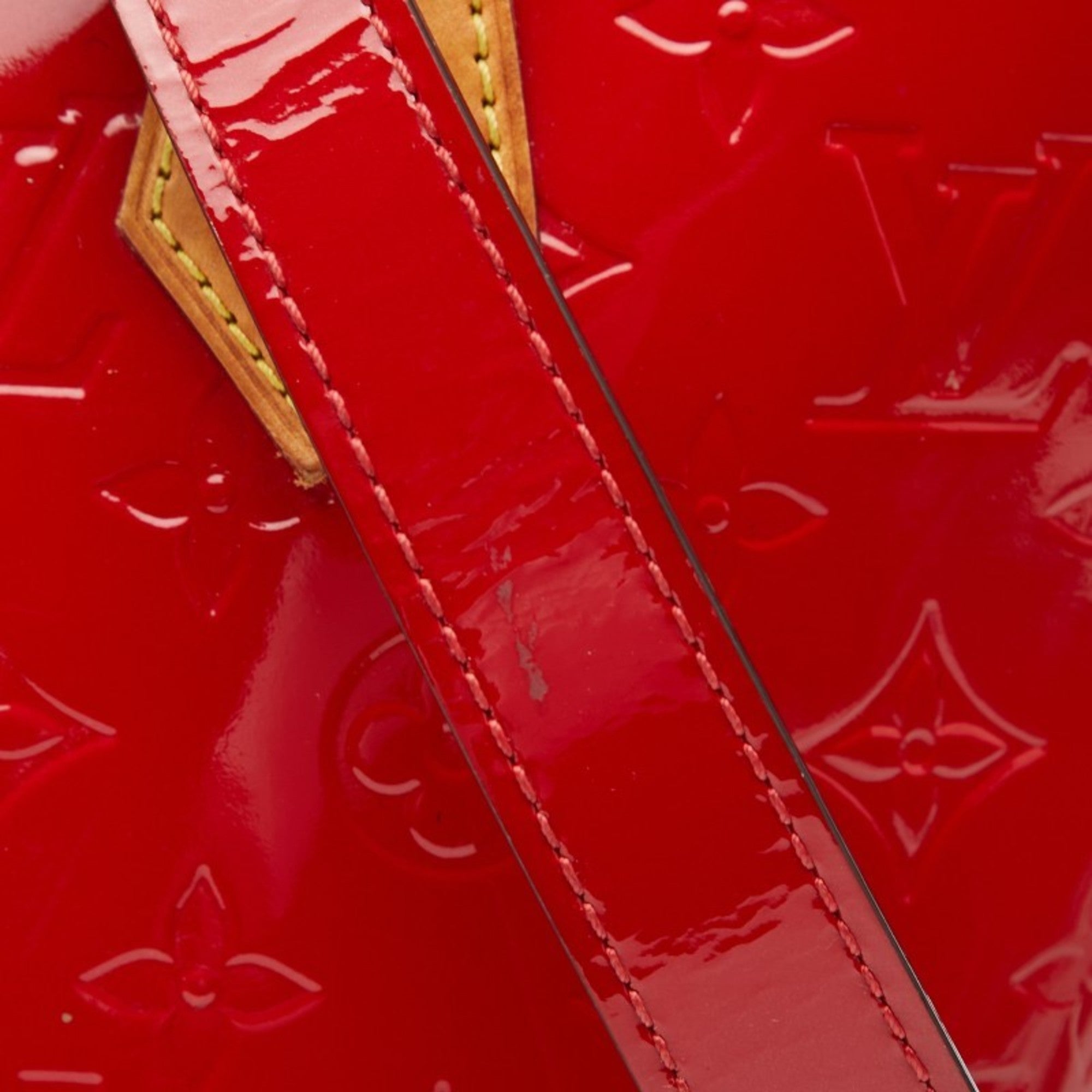 Louis Vuitton Cerise Red Color Patent Leather Handbag Shoulder Bag (Pre-Owned)