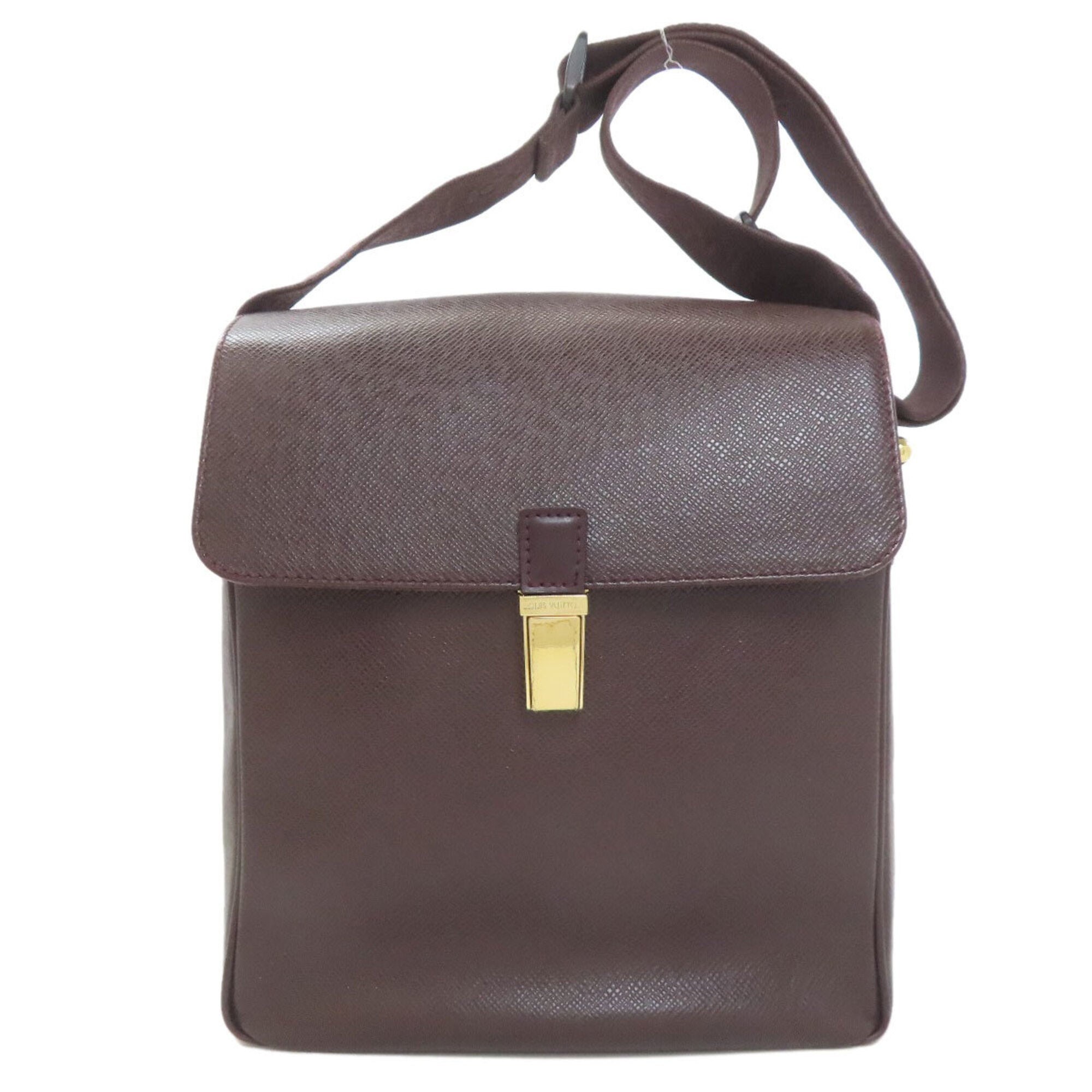 Louis Vuitton Acajou Taiga Leather Leather Shoulder Bag (Pre-Owned)