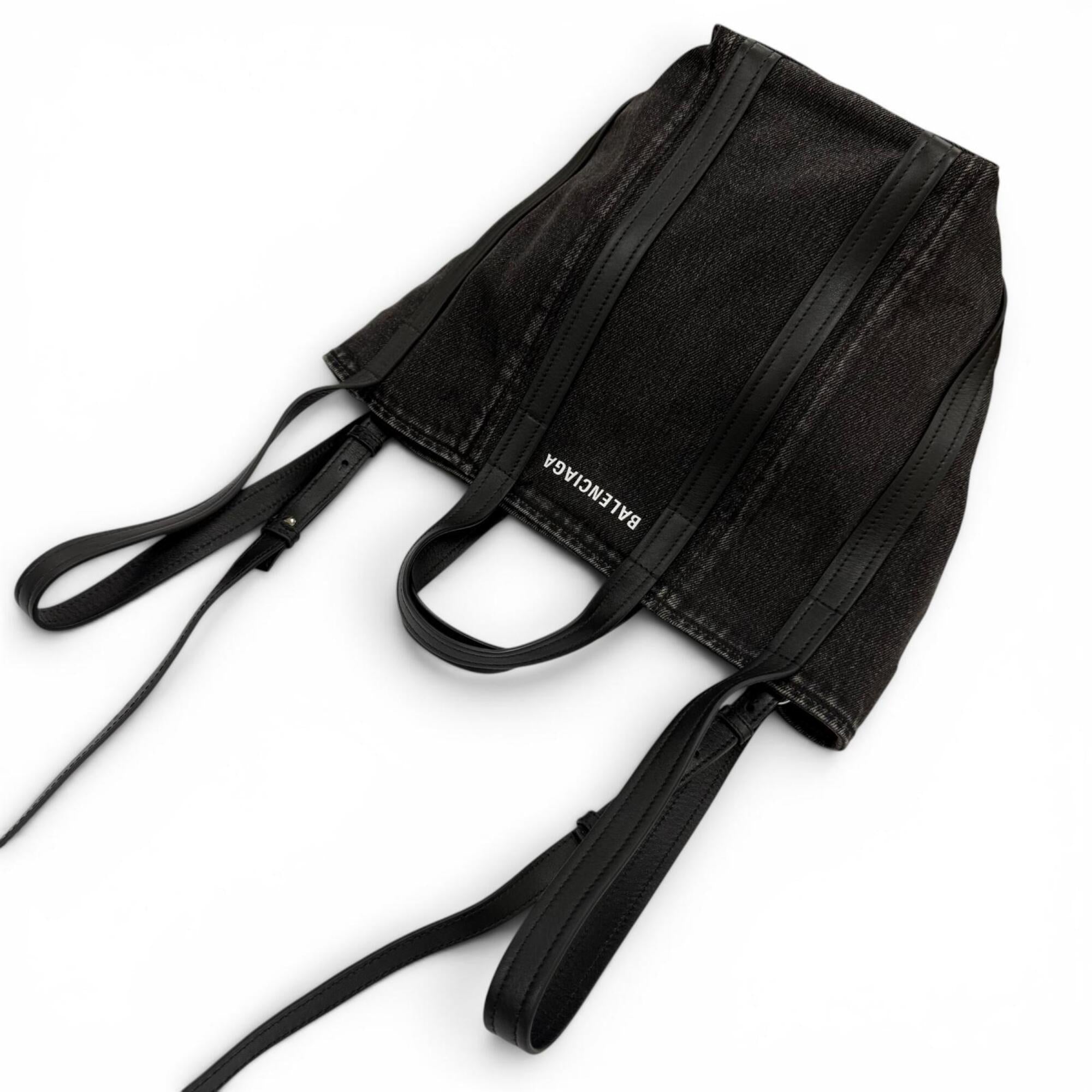 Balenciaga Black Leather Handbag Shoulder Bag (Pre-Owned)
