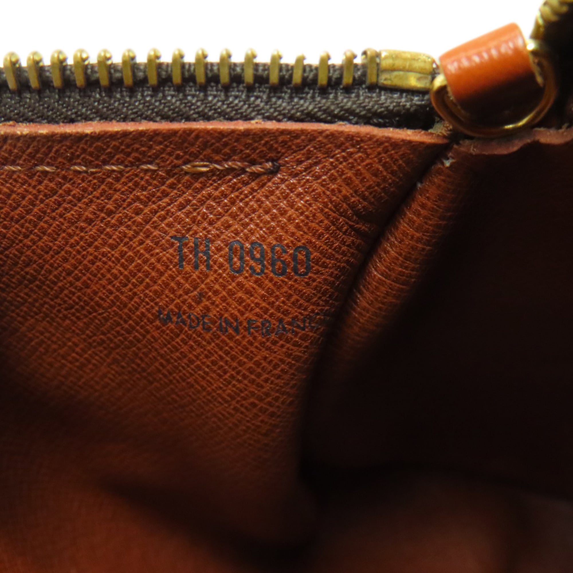 Louis Vuitton Brown Monogram Monogram Canvas Handbag (Pre-Owned)