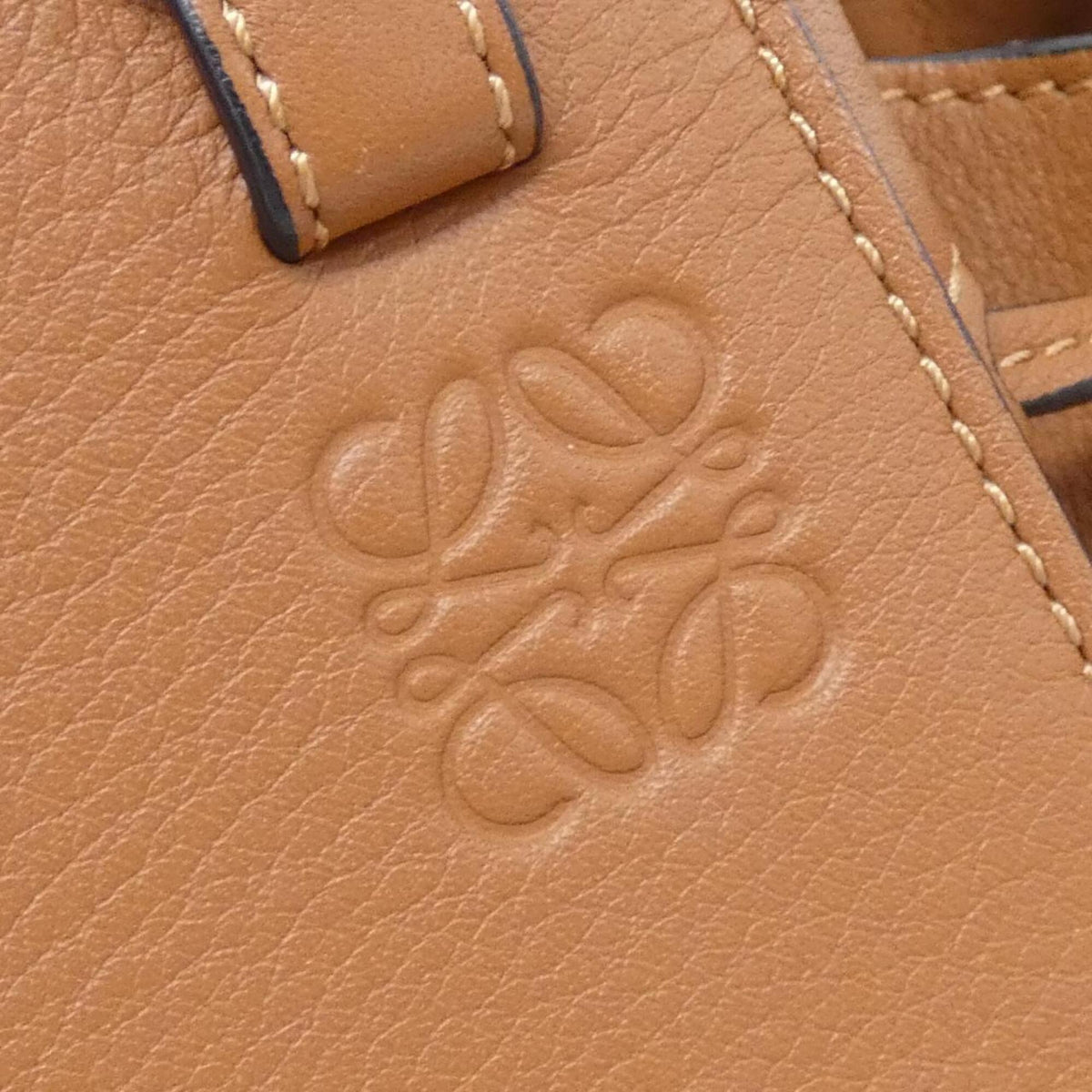 Loewe Brown Leather Shoulder Bag (Pre-Owned)