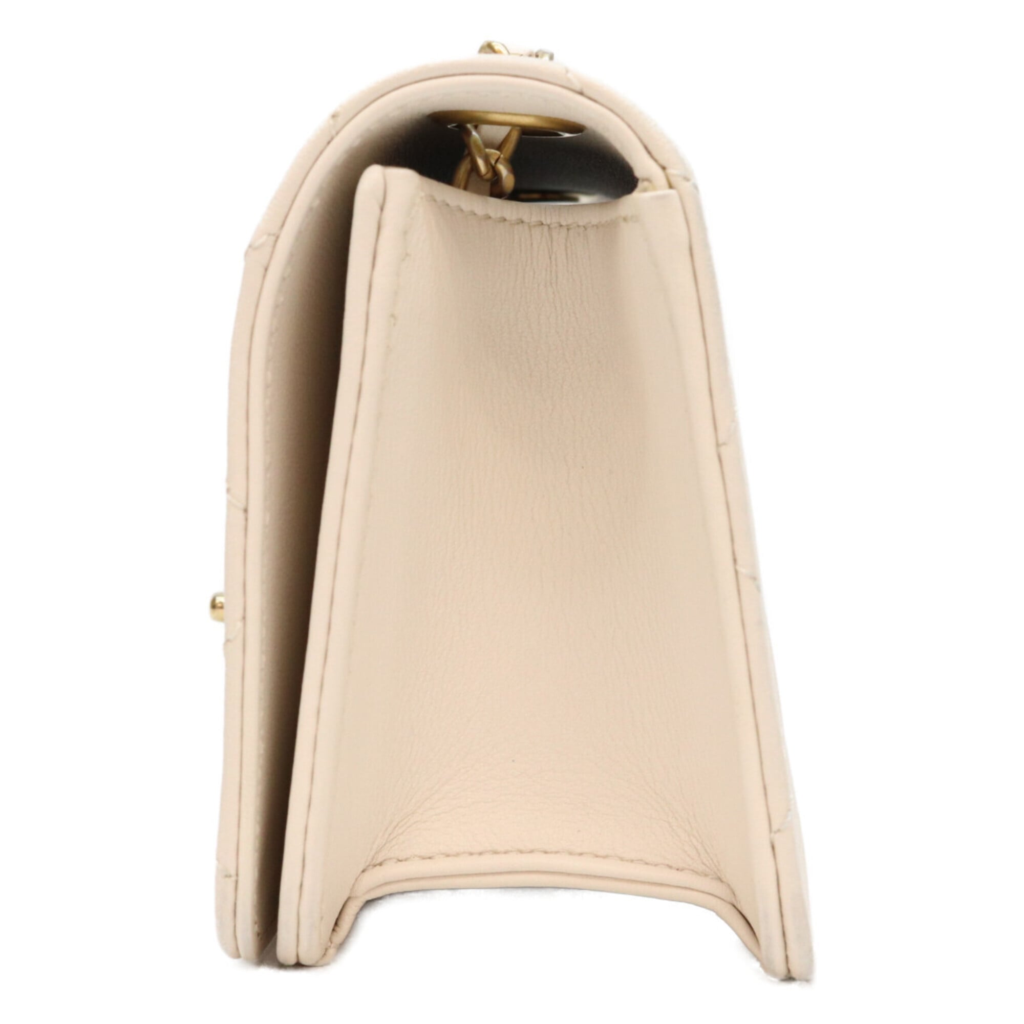 Chanel White Leather Shoulder Bag (Pre-Owned)