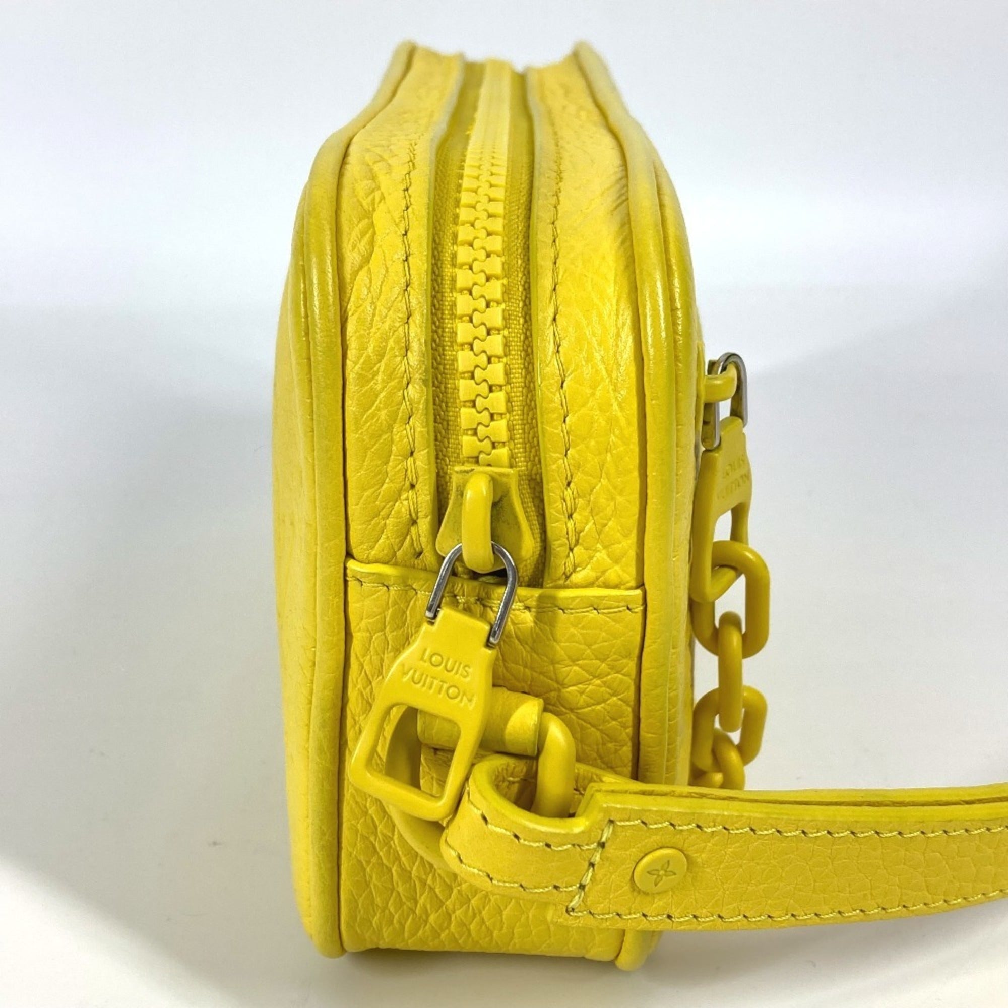 Louis Vuitton Yellow Leather Clutch Bag (Pre-Owned)