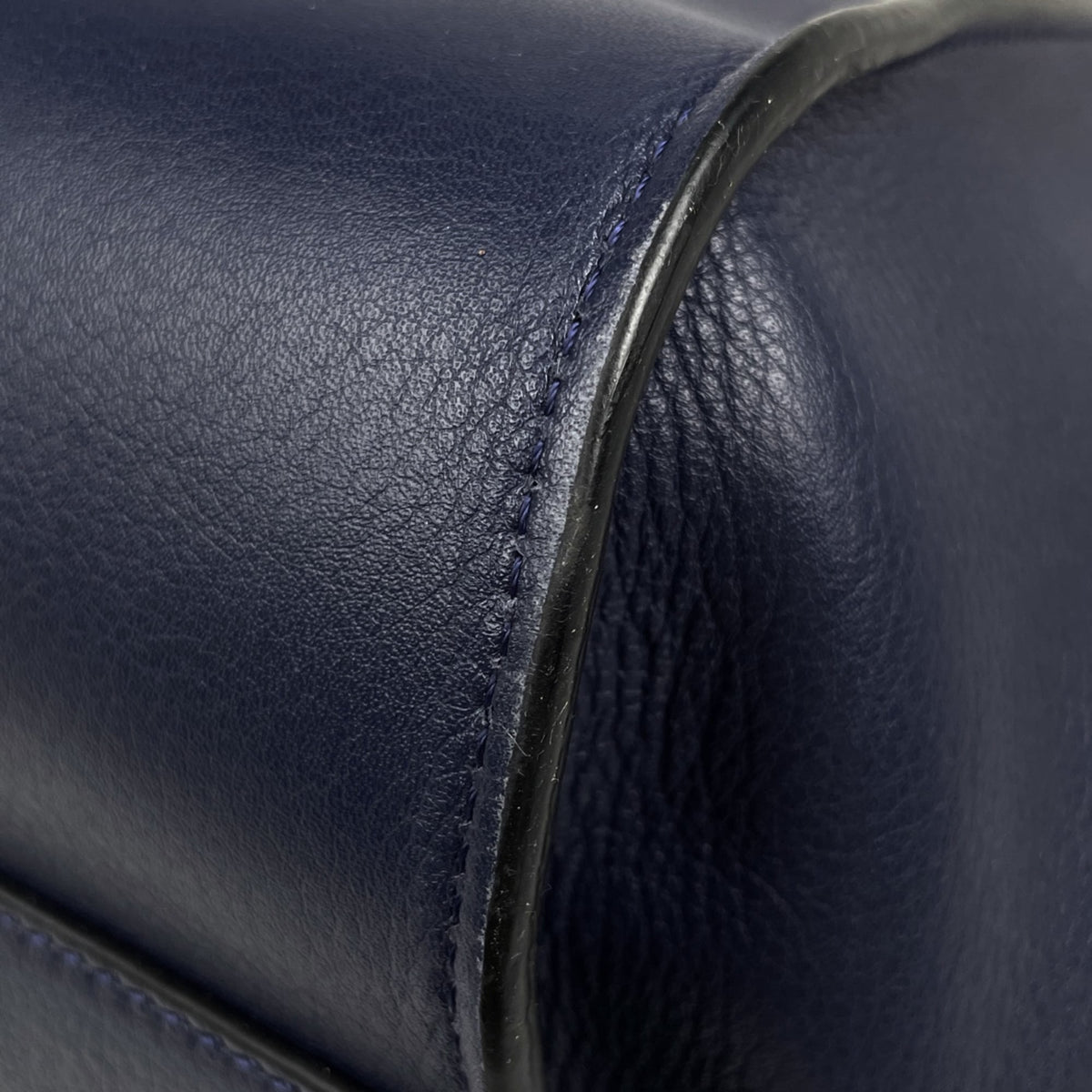Loewe Navy Leather Shoulder Bag (Pre-Owned)