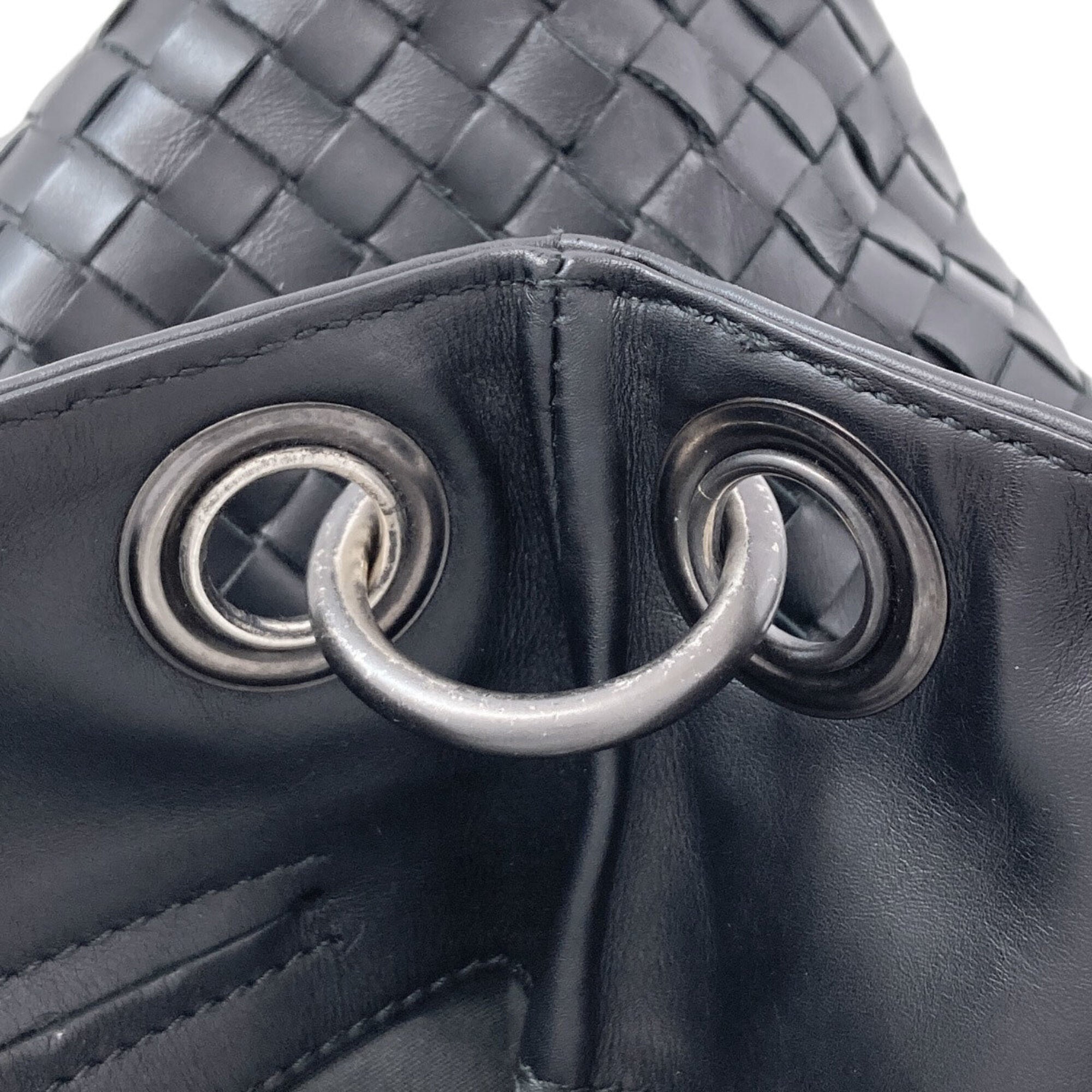 Bottega Veneta Intrecciato Black Leather Shoulder Bag (Pre-Owned)