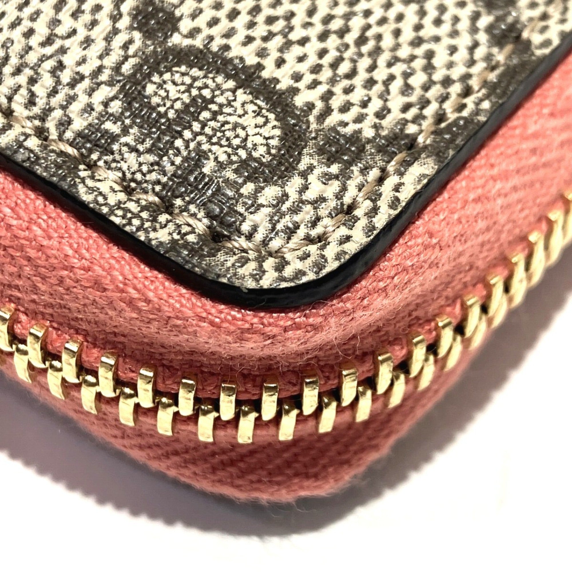 Gucci Brown Pink Leather Long Wallet (Bi-Fold) (Pre-Owned)