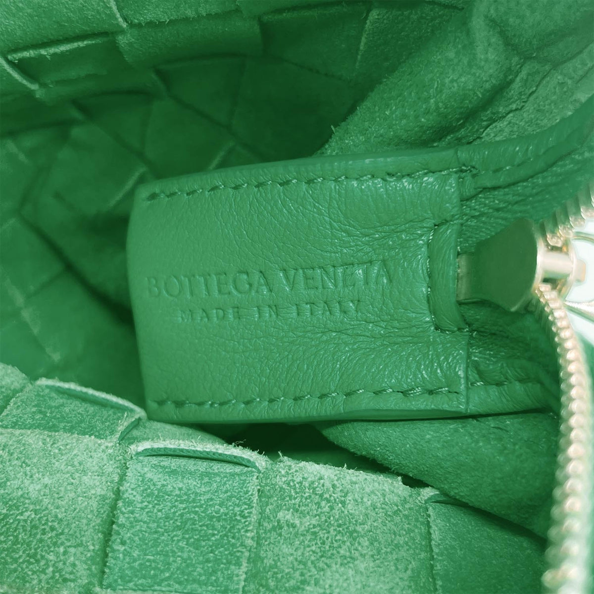 Bottega Veneta Green Leather Shoulder Bag (Pre-Owned)