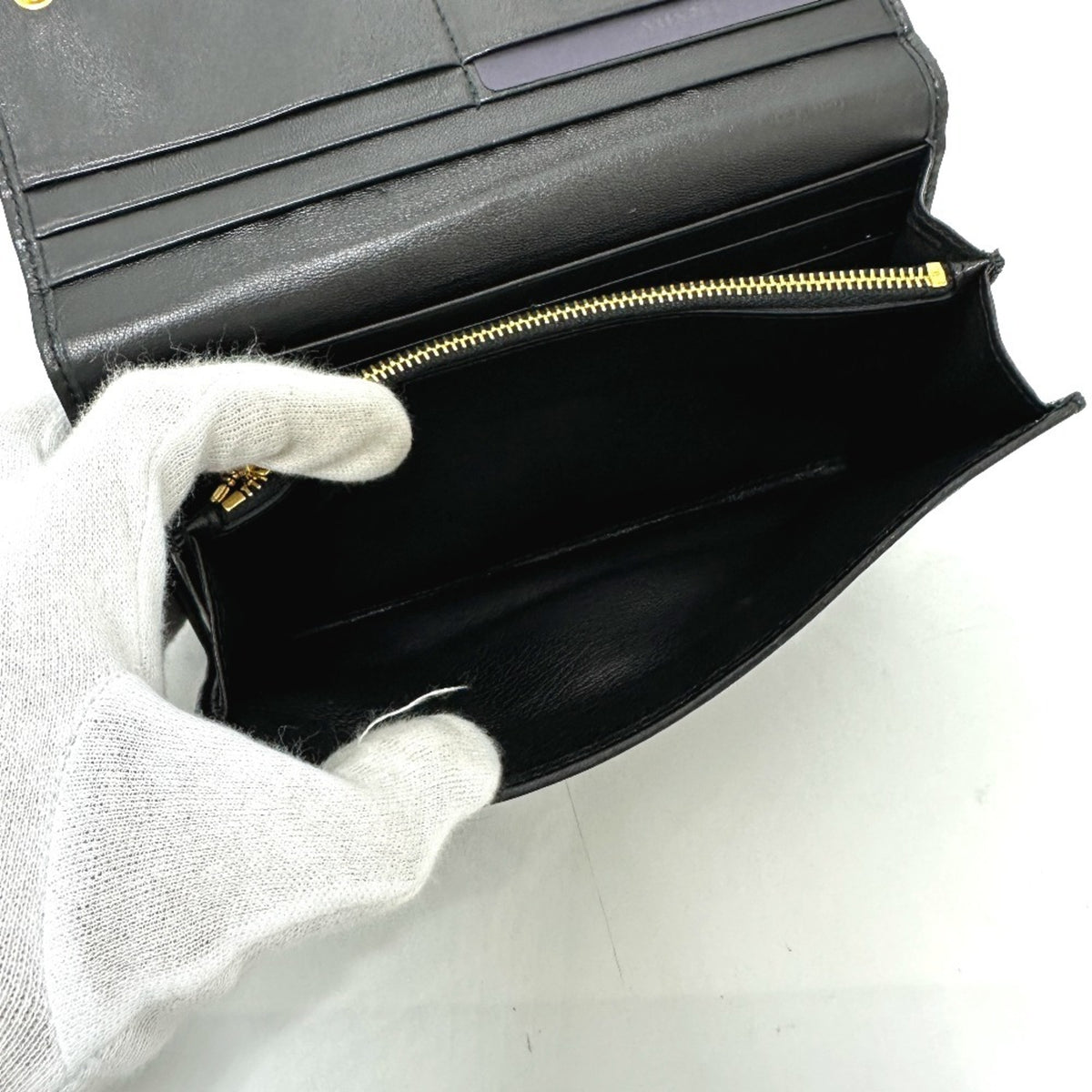 Prada Black Leather Long Wallet (Bi-Fold) (Pre-Owned)