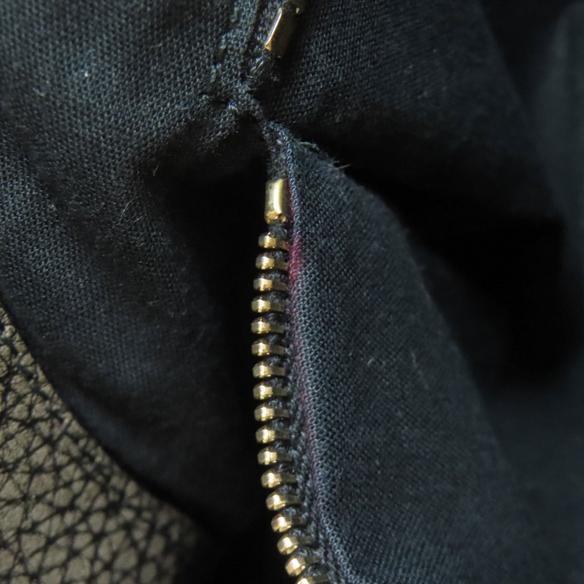 Balenciaga Gray Leather Handbag (Pre-Owned)