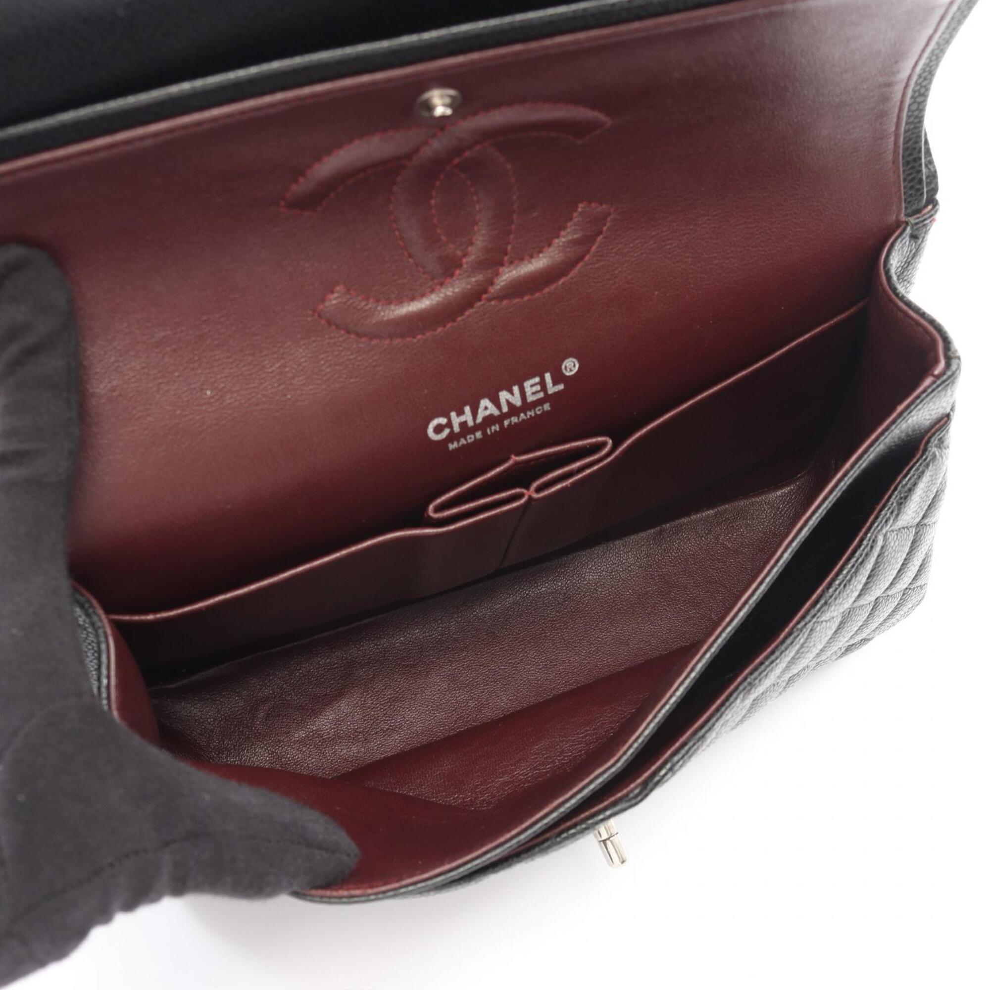 Chanel Black Grained Calfskin Handbag Shoulder Bag (Pre-Owned)