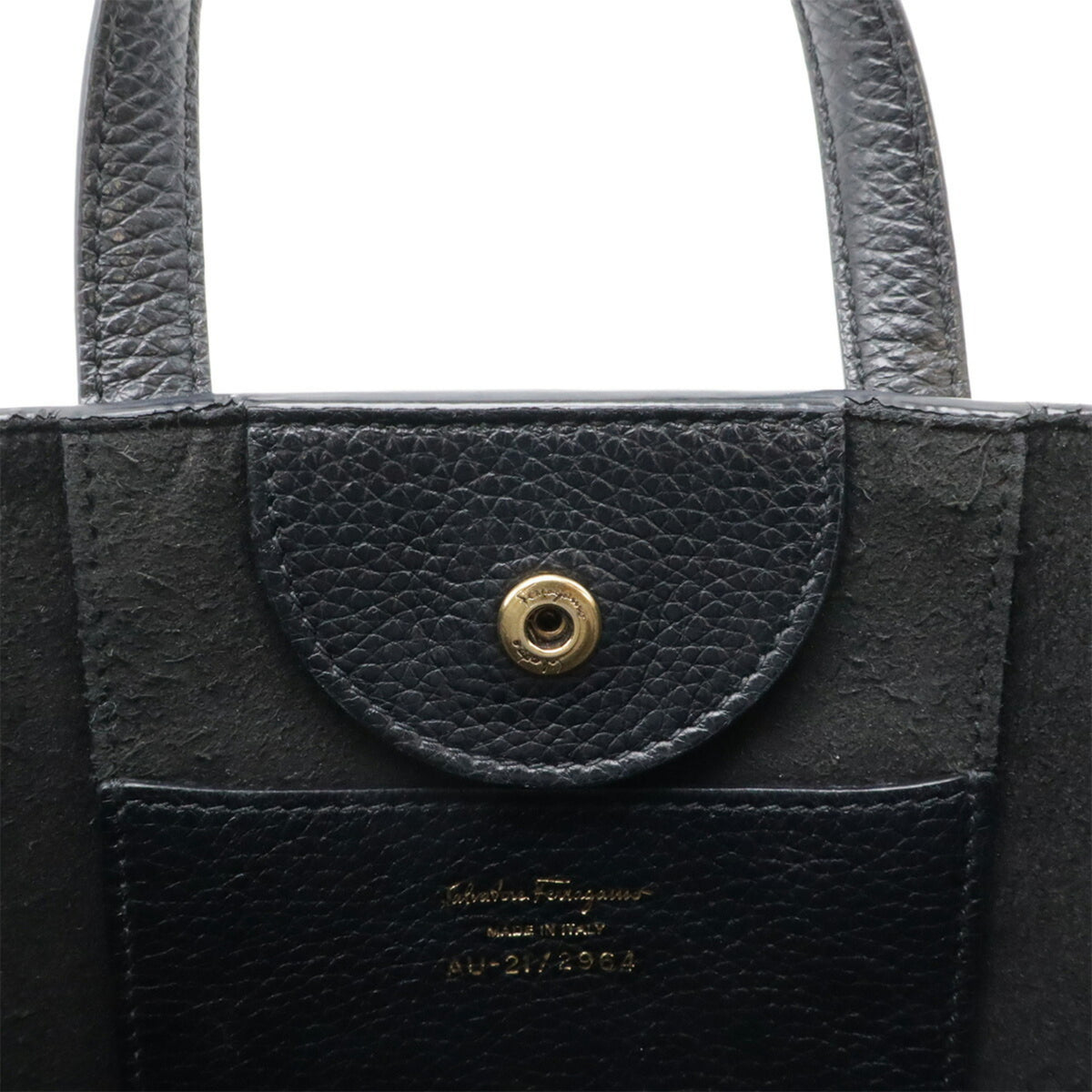 Salvatore Ferragamo Black Leather Handbag Shoulder Bag (Pre-Owned)