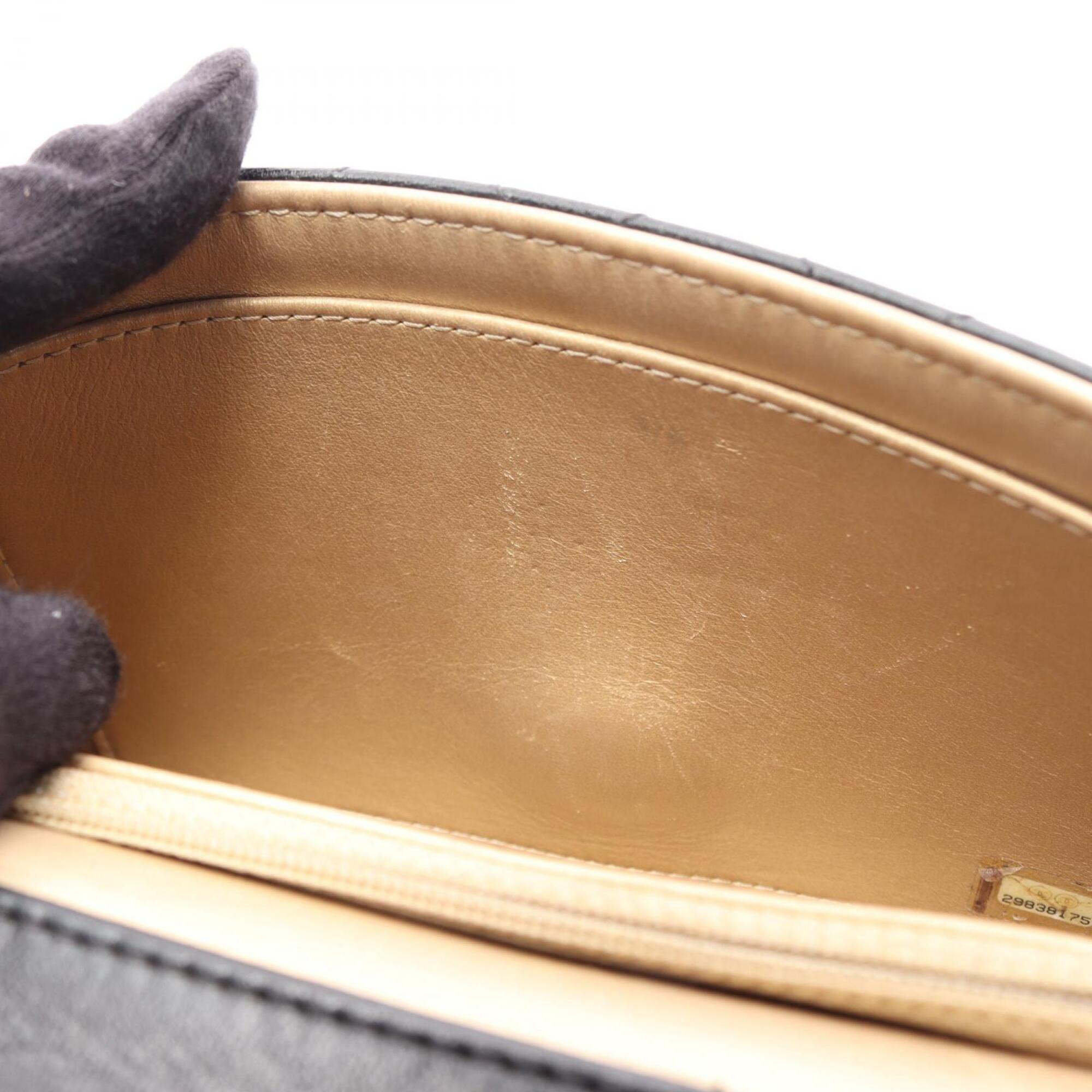 Chanel Black Leather Handbag Shoulder Bag (Pre-Owned)