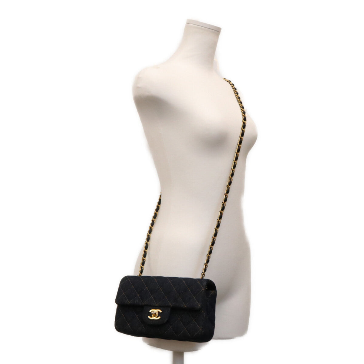 Chanel Dark Blue Denim Shoulder Bag (Pre-Owned)
