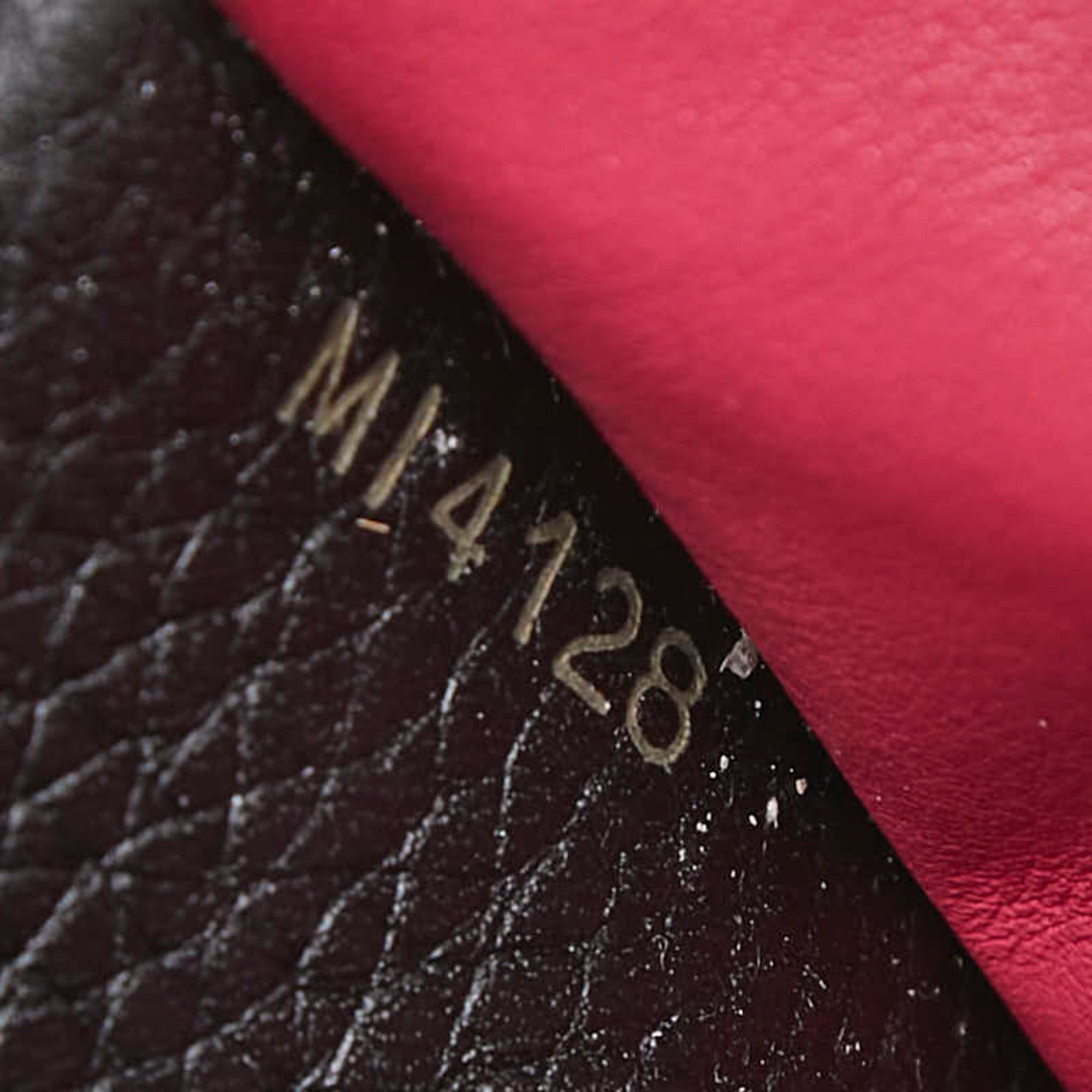Louis Vuitton Black Leather Wallet (Bi-Fold) (Pre-Owned)
